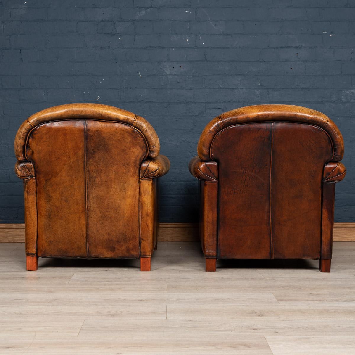 20th Century Dutch Pair of Sheepskin Leather Club Chairs, circa 1980 1