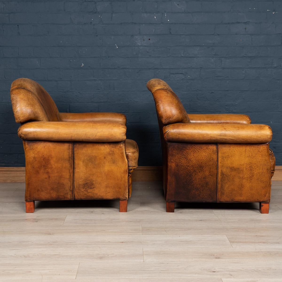 20th Century Dutch Pair of Sheepskin Leather Club Chairs, circa 1980 2