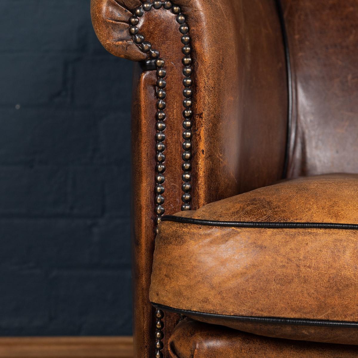 20th Century Dutch Two-Seat Sheepskin Leather Sofa, circa 1970 4