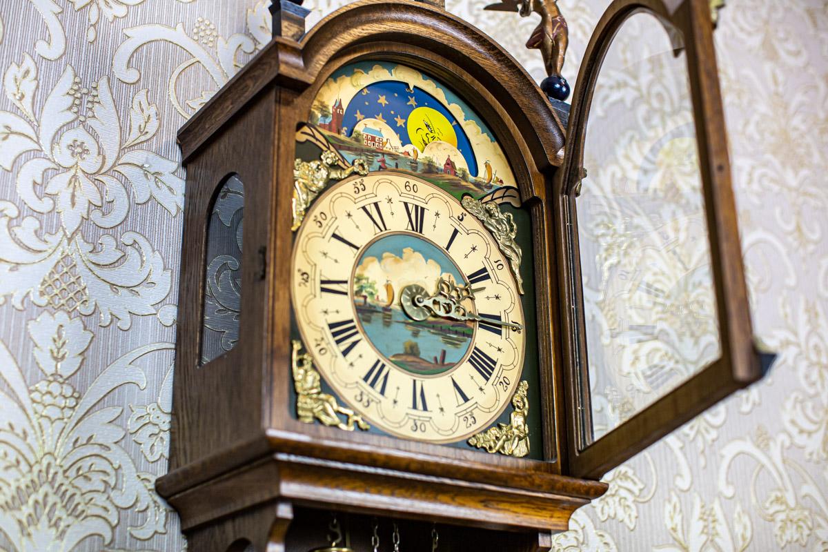 20th Century Dutch Wall Clock Stylized as Staarta in Brown Oak Case 1