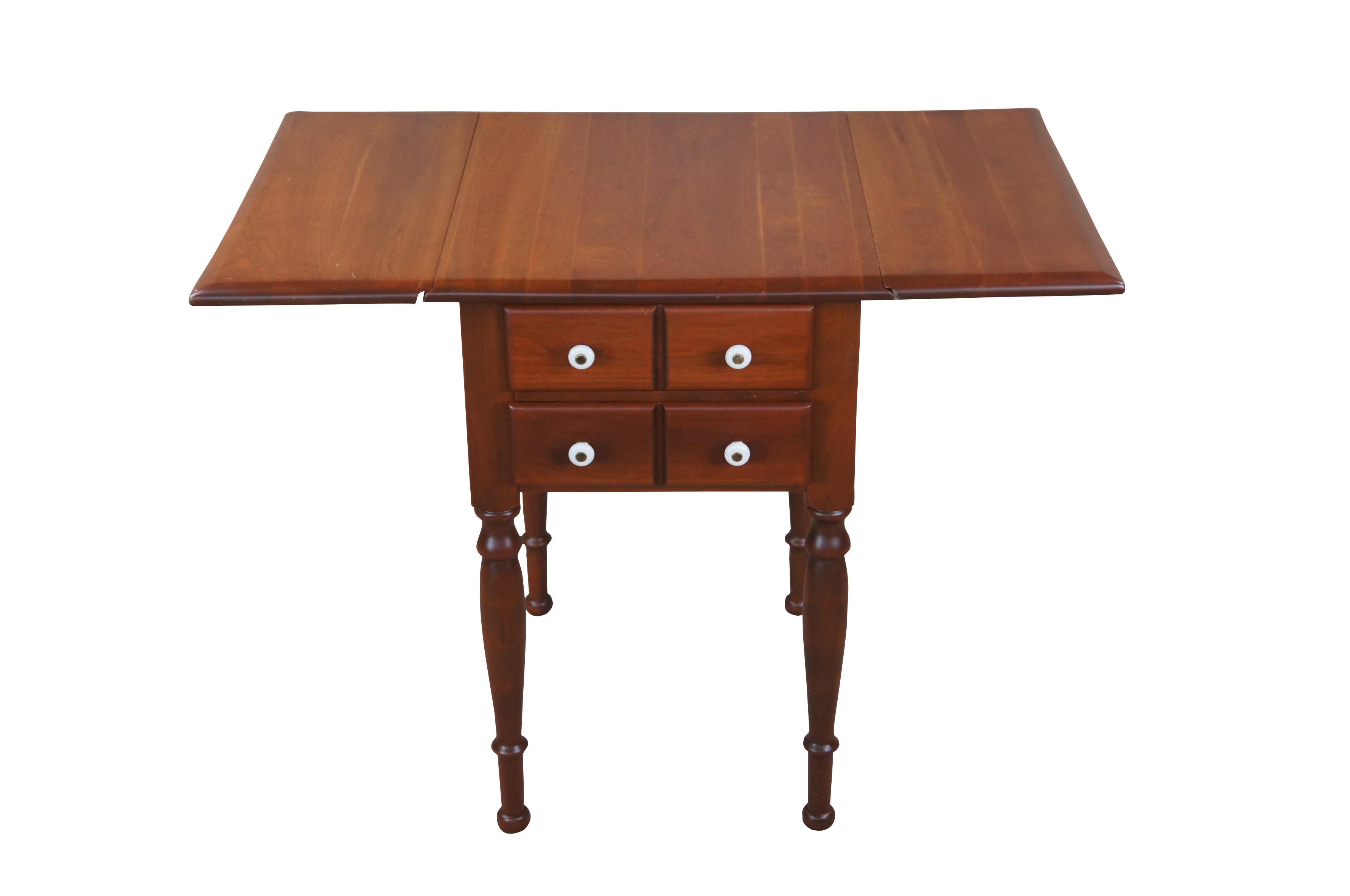 American Colonial 20th Century Early American Style Cherry Drop Leaf Side Accent Table 26