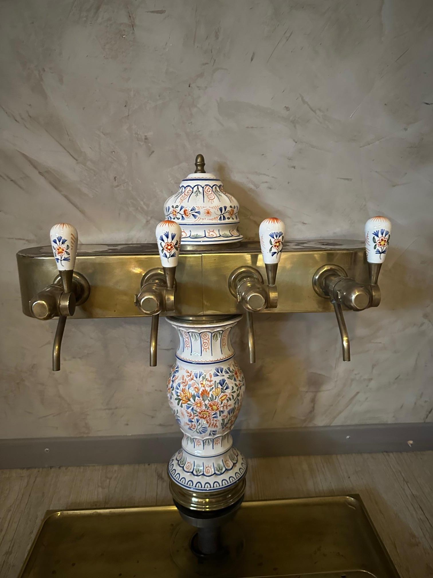20th century Earthenware and Brass Beer Taps, 1920 In Good Condition For Sale In LEGNY, FR