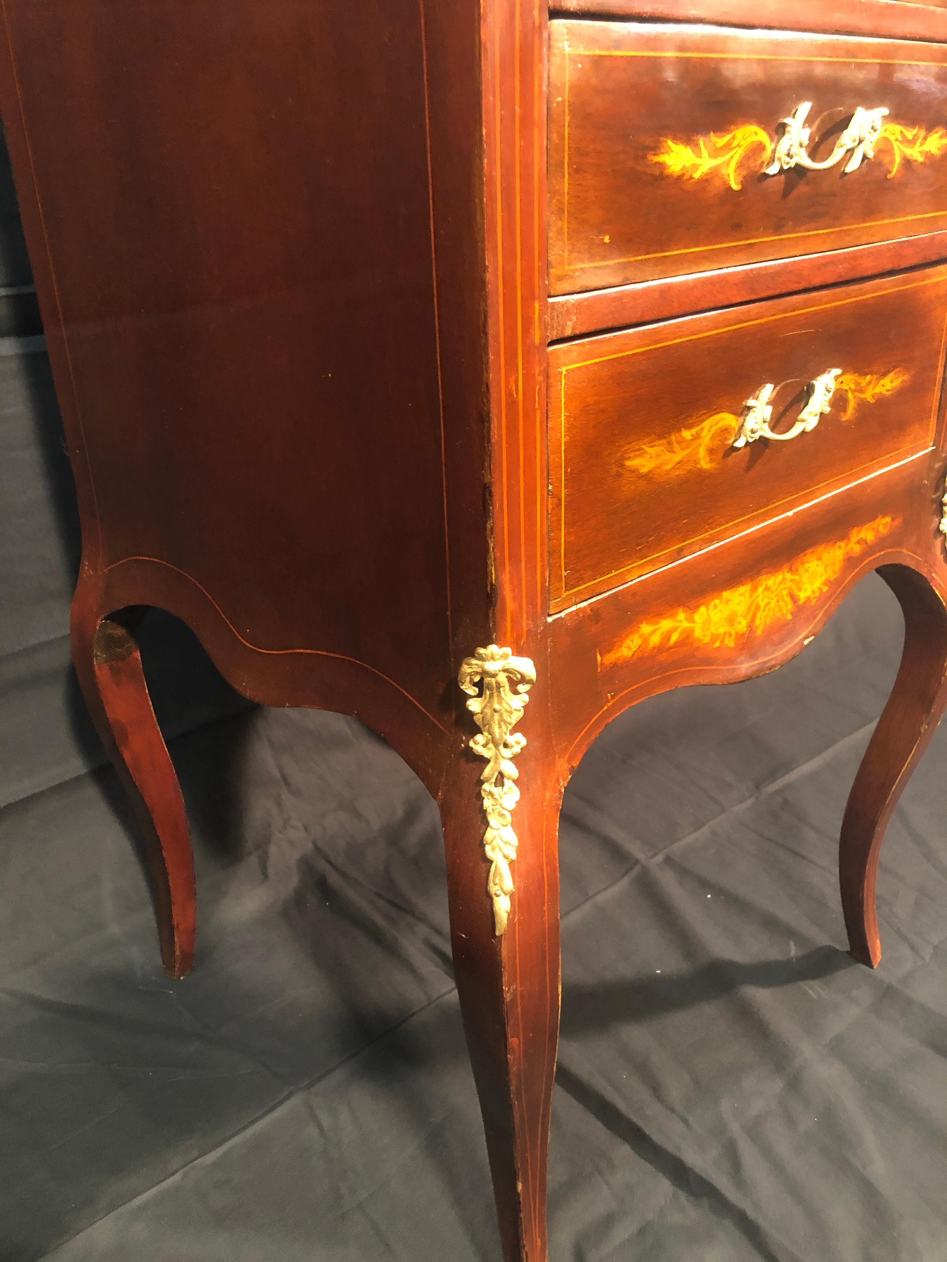 20th Century Edwardian Mahogany Inlay Display Cabinet 7