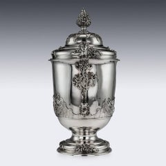 coupe et couvercle en argent monumental Edouardien du 20e siècle:: Hancock & Co.