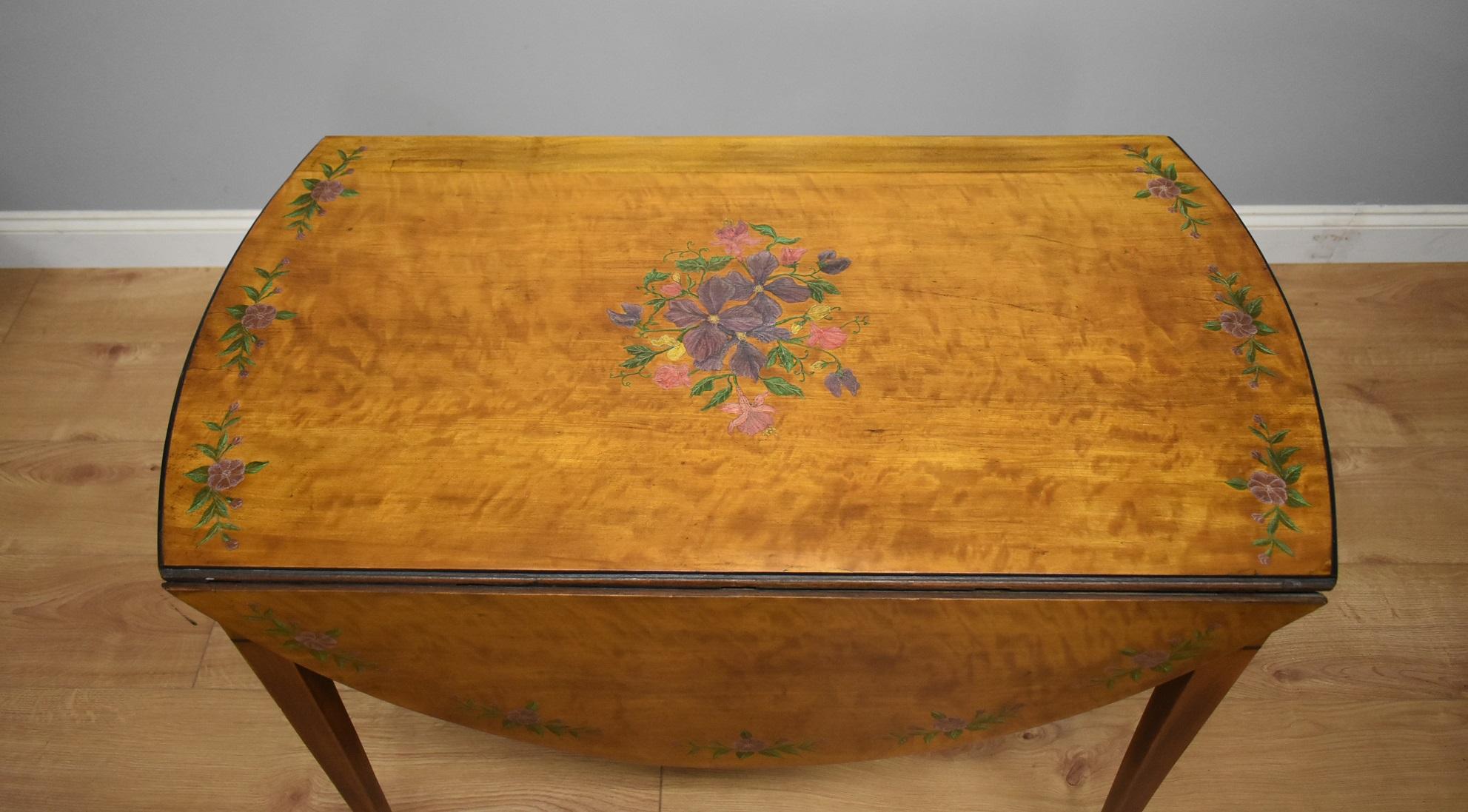 20th Century Edwardian Satinwood Hand Painted Pembroke Table For Sale 2