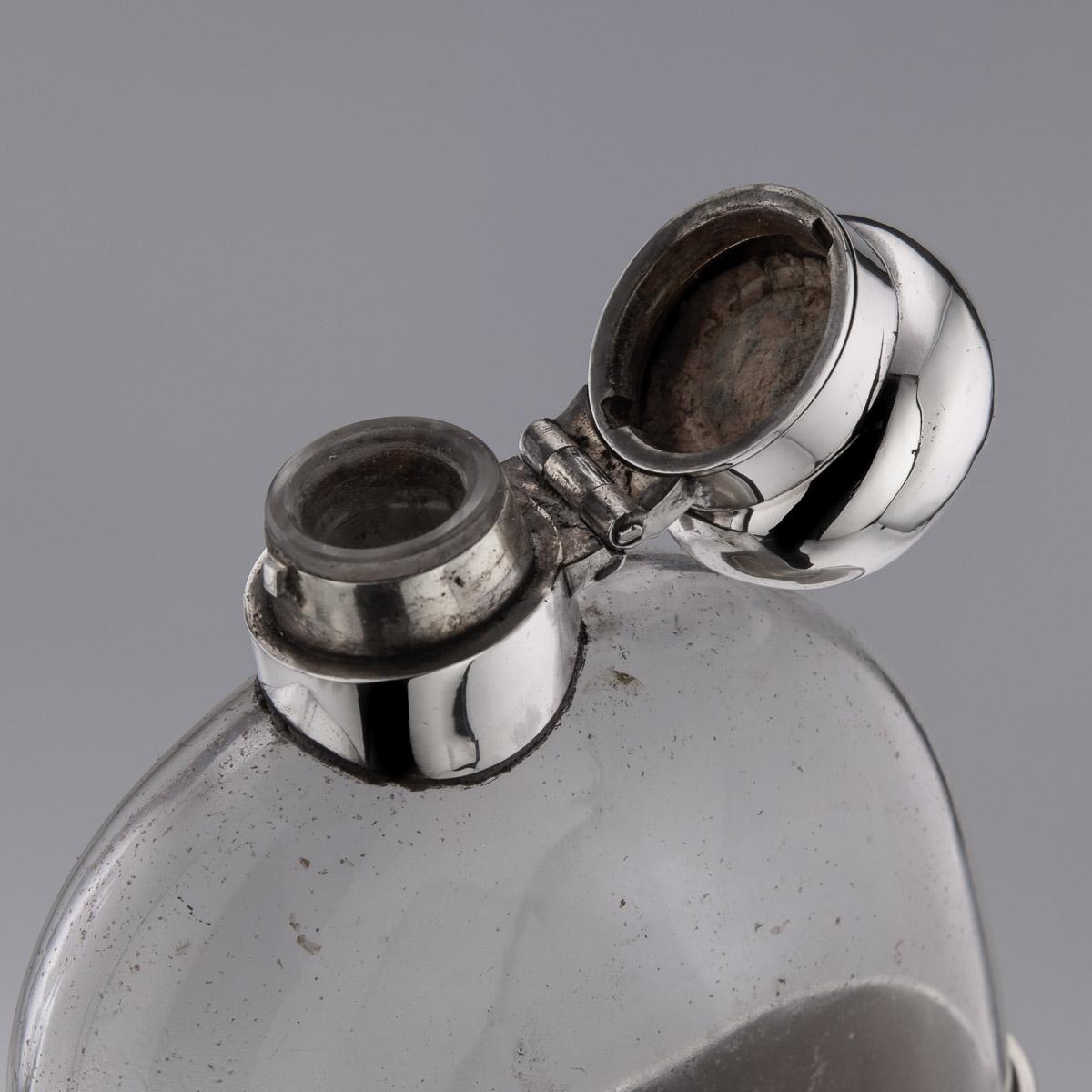 20th Century Edwardian Solid Silver & Glass Hip Flask, Sheffield, c.1910 In Good Condition For Sale In Royal Tunbridge Wells, Kent