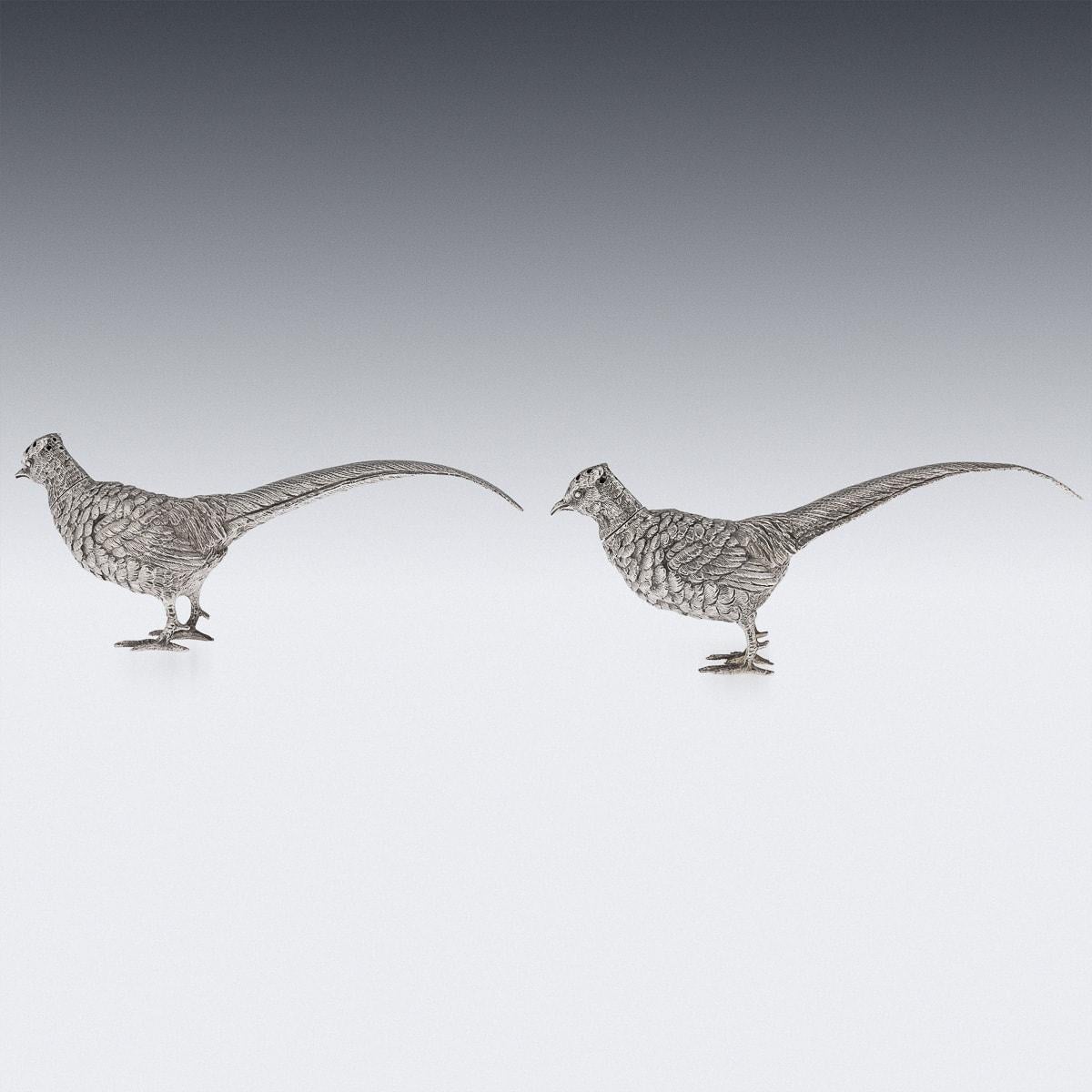20th Century Edwardian Solid Silver Pheasant Salt & Pepper, London, c.1905 In Good Condition For Sale In Royal Tunbridge Wells, Kent