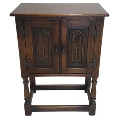 Meuble d'appoint en chêne foncé du 20e siècle de style édouardien