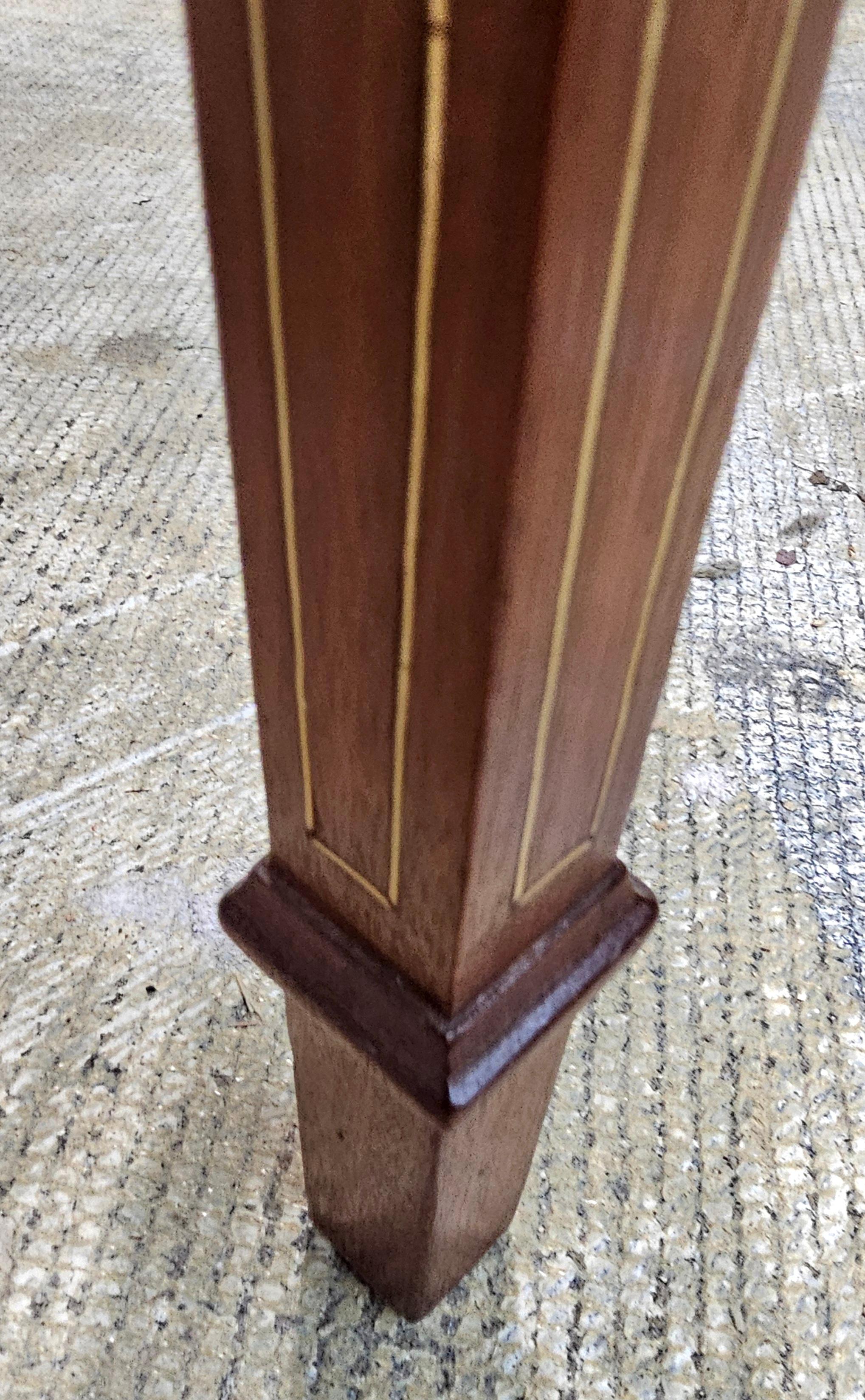 Table d'appoint en acajou incrusté de bois de satin du 20e siècle de style édouardien en vente 3