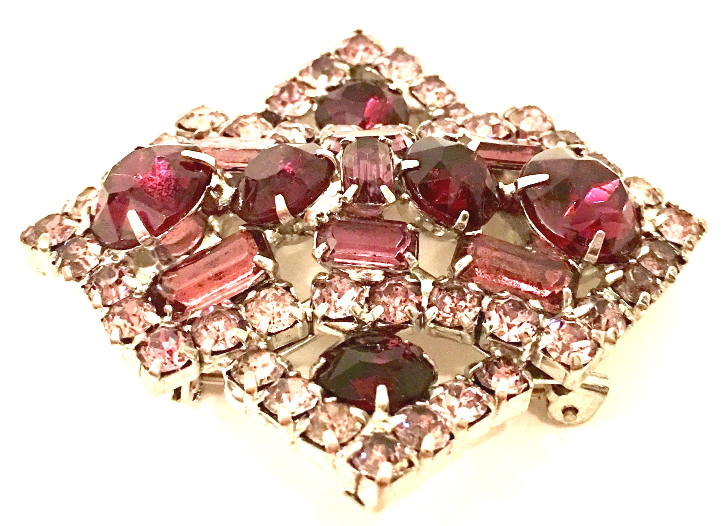 20th Century Eisenberg Style Sliver & Swarovski Crystal Brooch In Good Condition For Sale In West Palm Beach, FL