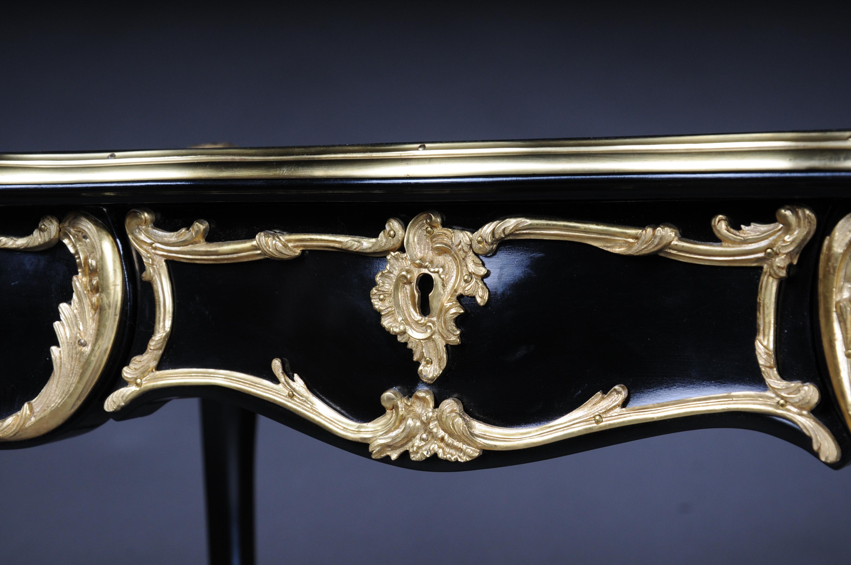 20th Century Elegant Black Bureau Plat / Writing Desk in Louis XV, Beech For Sale 6