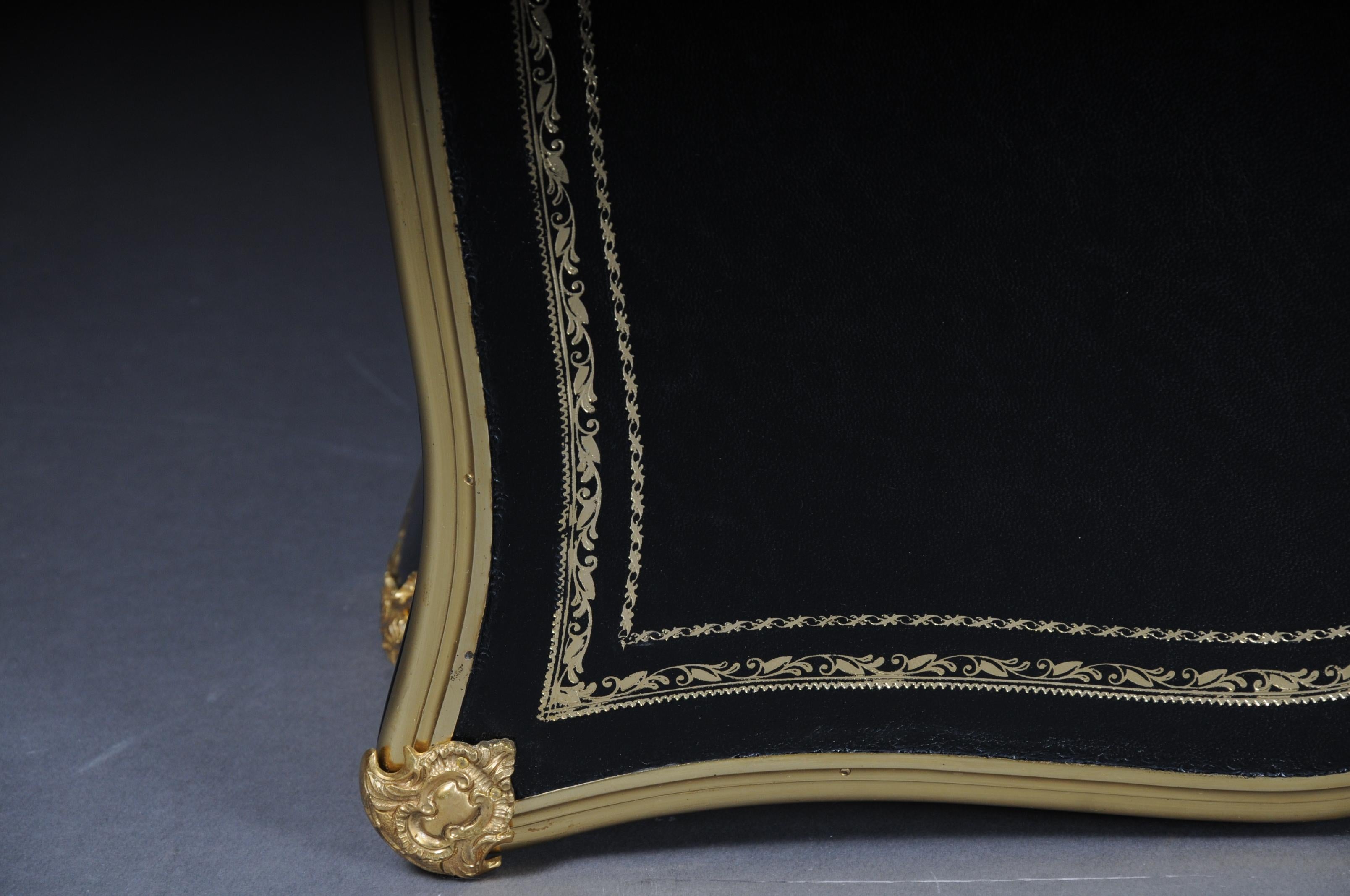 20th Century Elegant Black Bureau Plat / Writing Desk in Louis XV, Beech For Sale 2