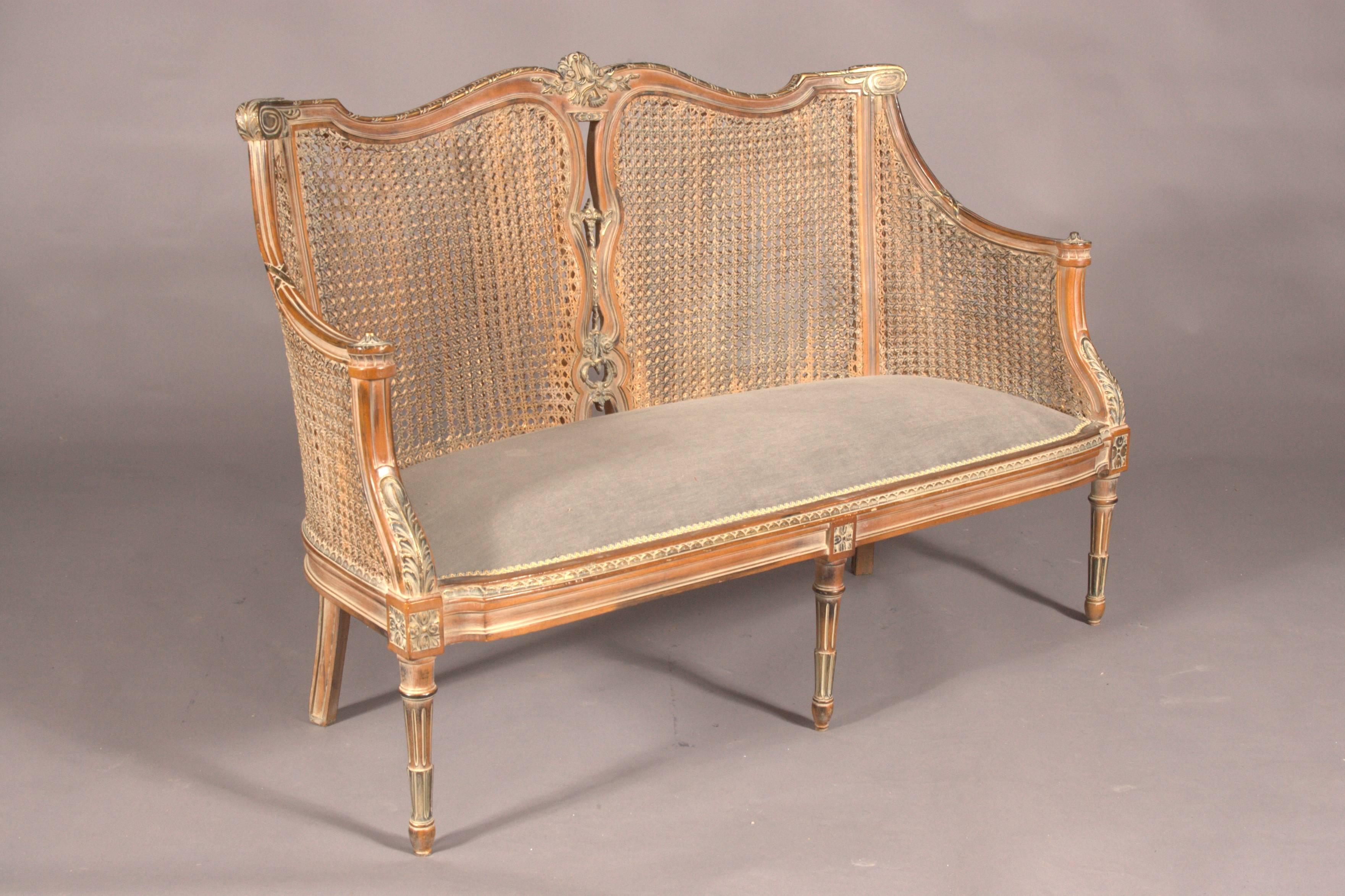 20th Century Elegant Set in English Style, Carved and Colored Beechwood In Good Condition In Berlin, DE