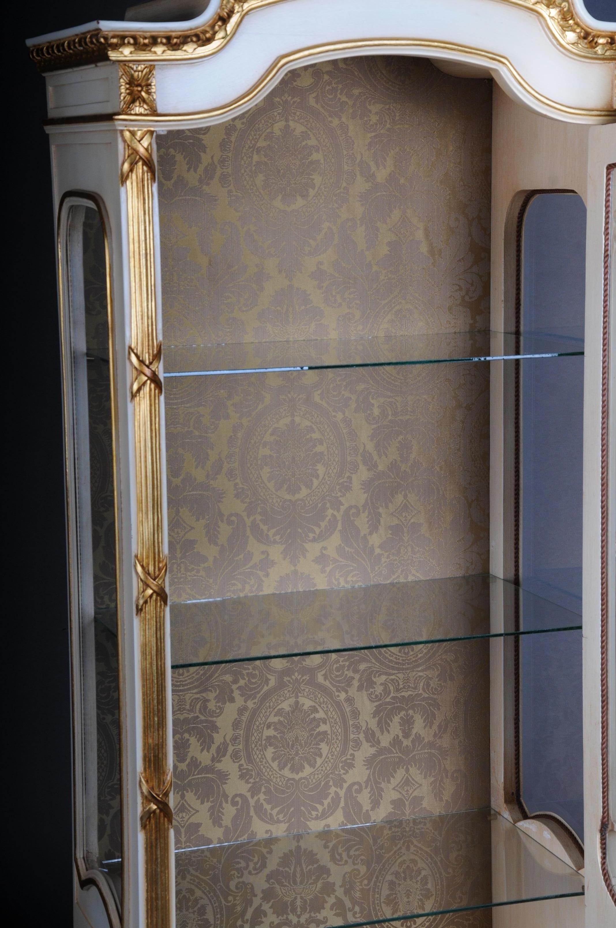 Elegante französische Vitrine im Louis-XVI-Stil des 20. Jahrhunderts im Angebot 3