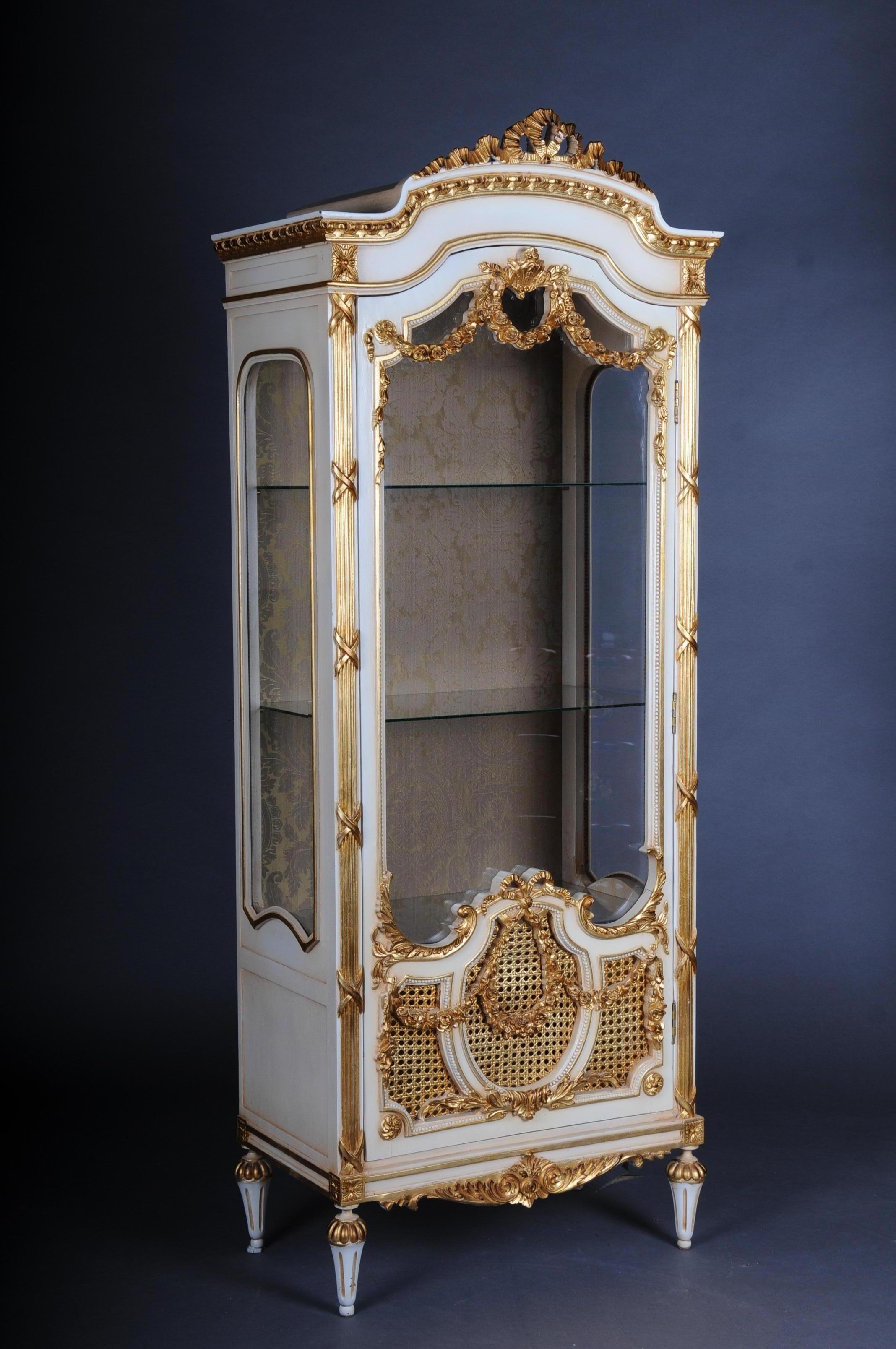 20th Century Elegant French Louis XVI Style Showcase For Sale 3
