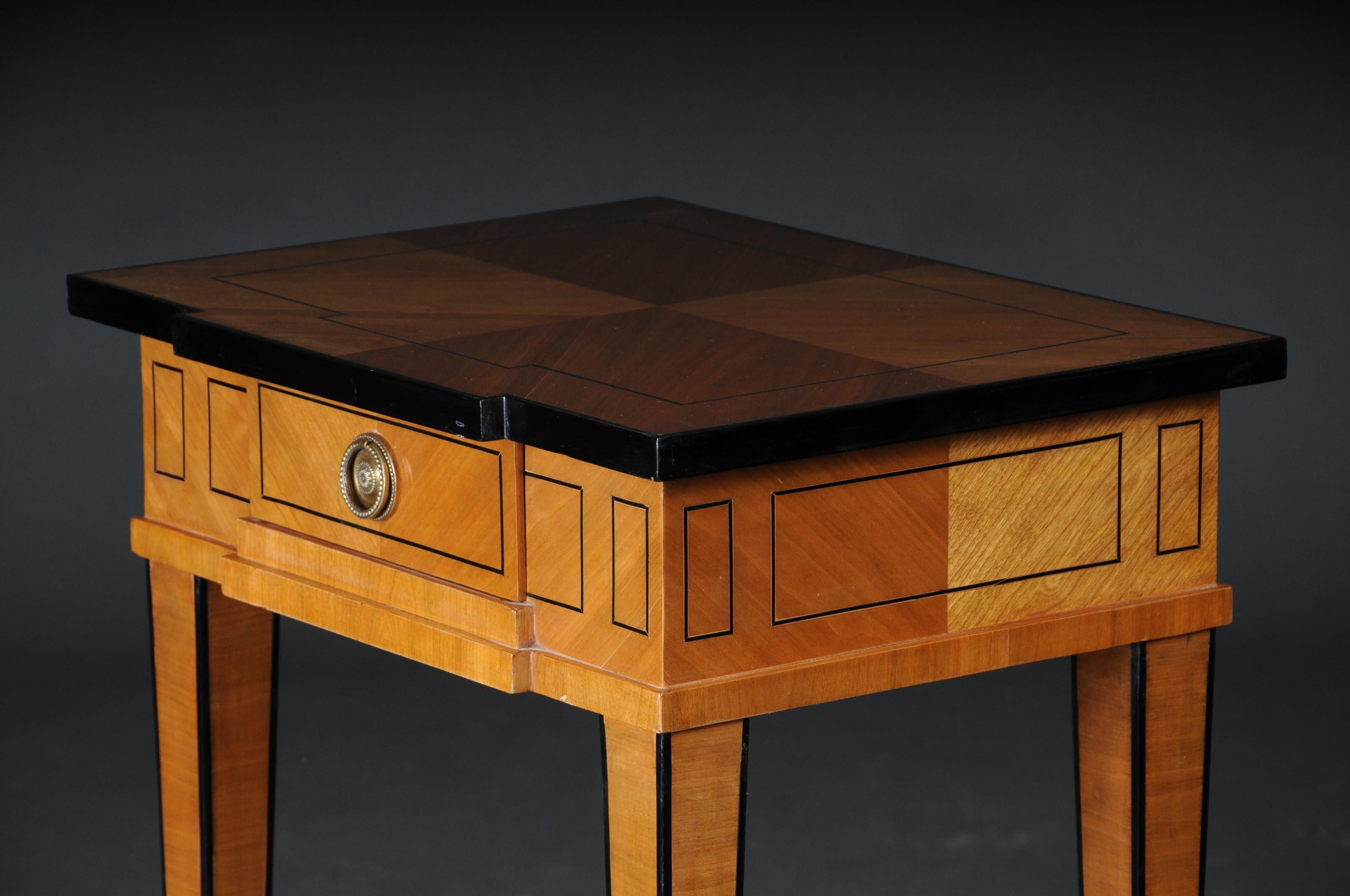 20th Century Elegant Side Table in Classicistic Style, Cherrywood For Sale 6