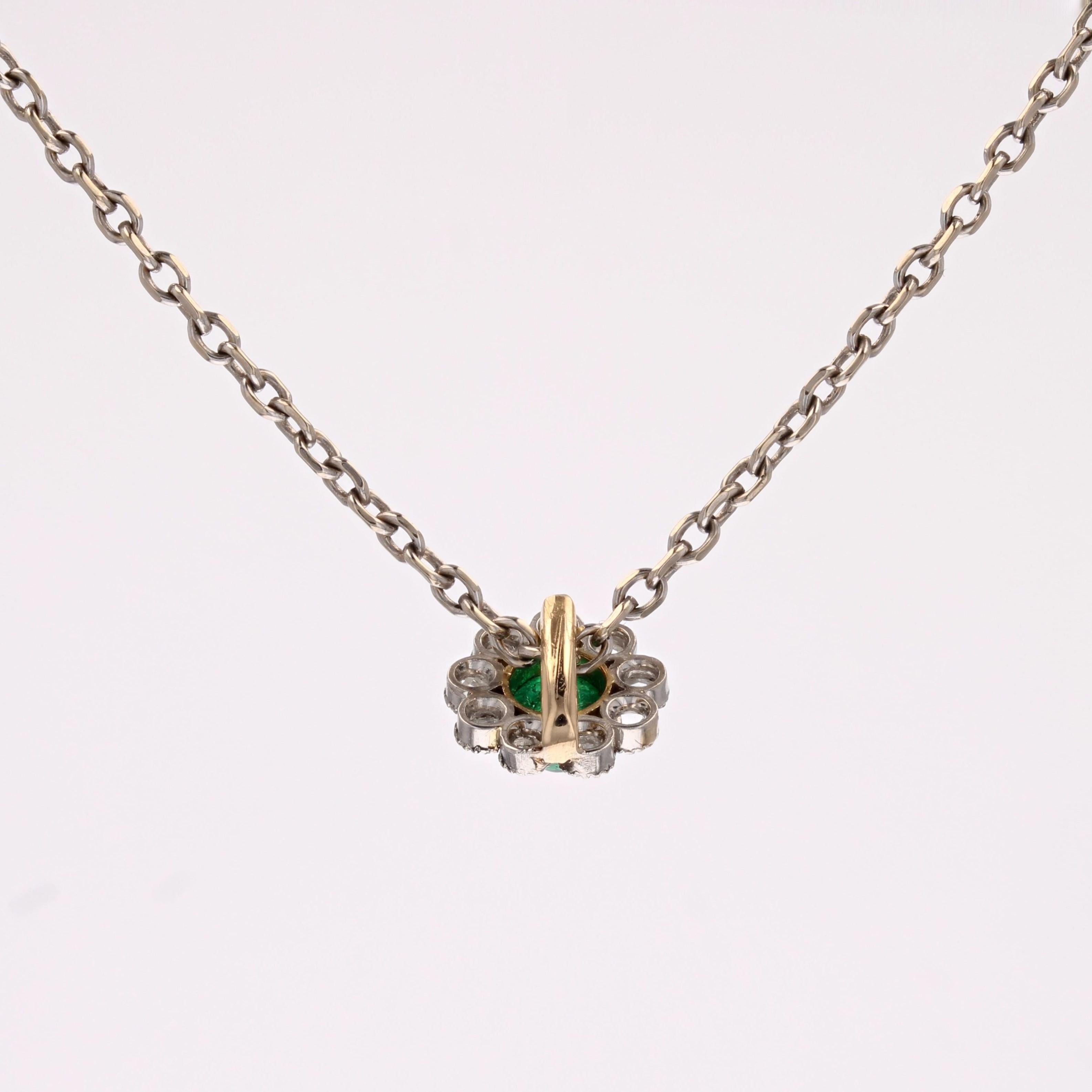 20th Century Emerald Diamonds 18 Karat Yellow Gold Daisy Pendant For Sale 6