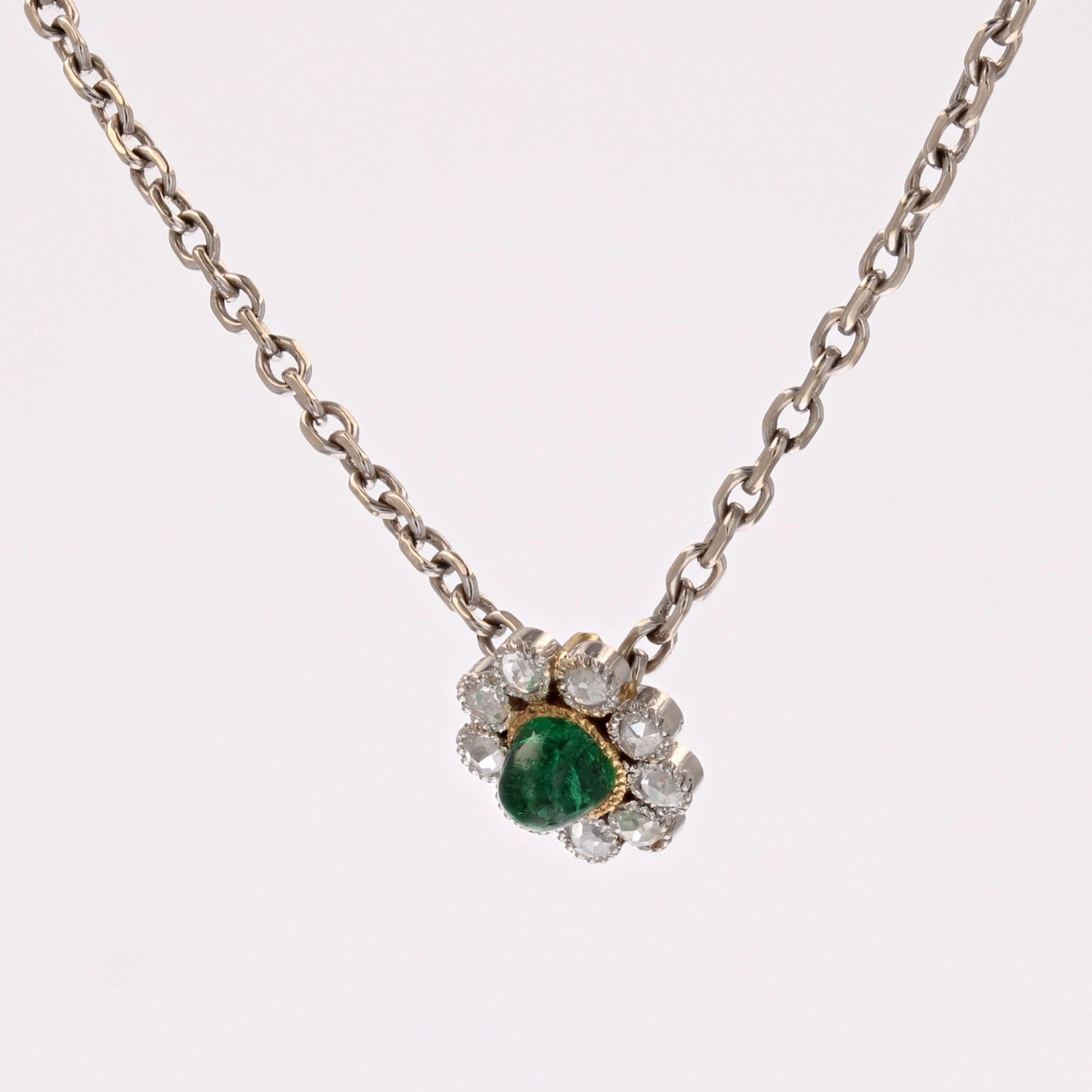 Women's 20th Century Emerald Diamonds 18 Karat Yellow Gold Daisy Pendant For Sale
