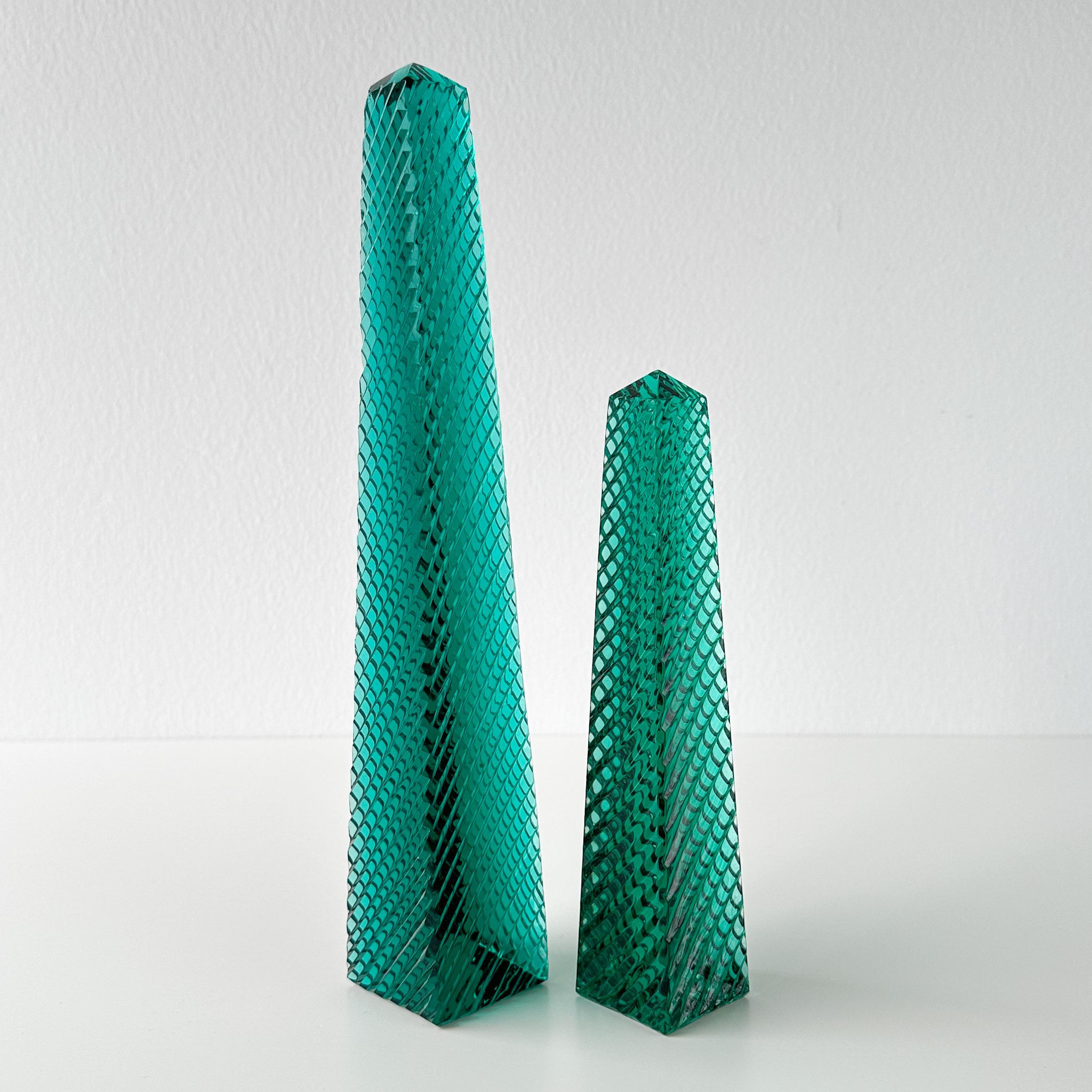 20th Century Emerald Green Cut Crystal Obelisk Pair For Sale 4