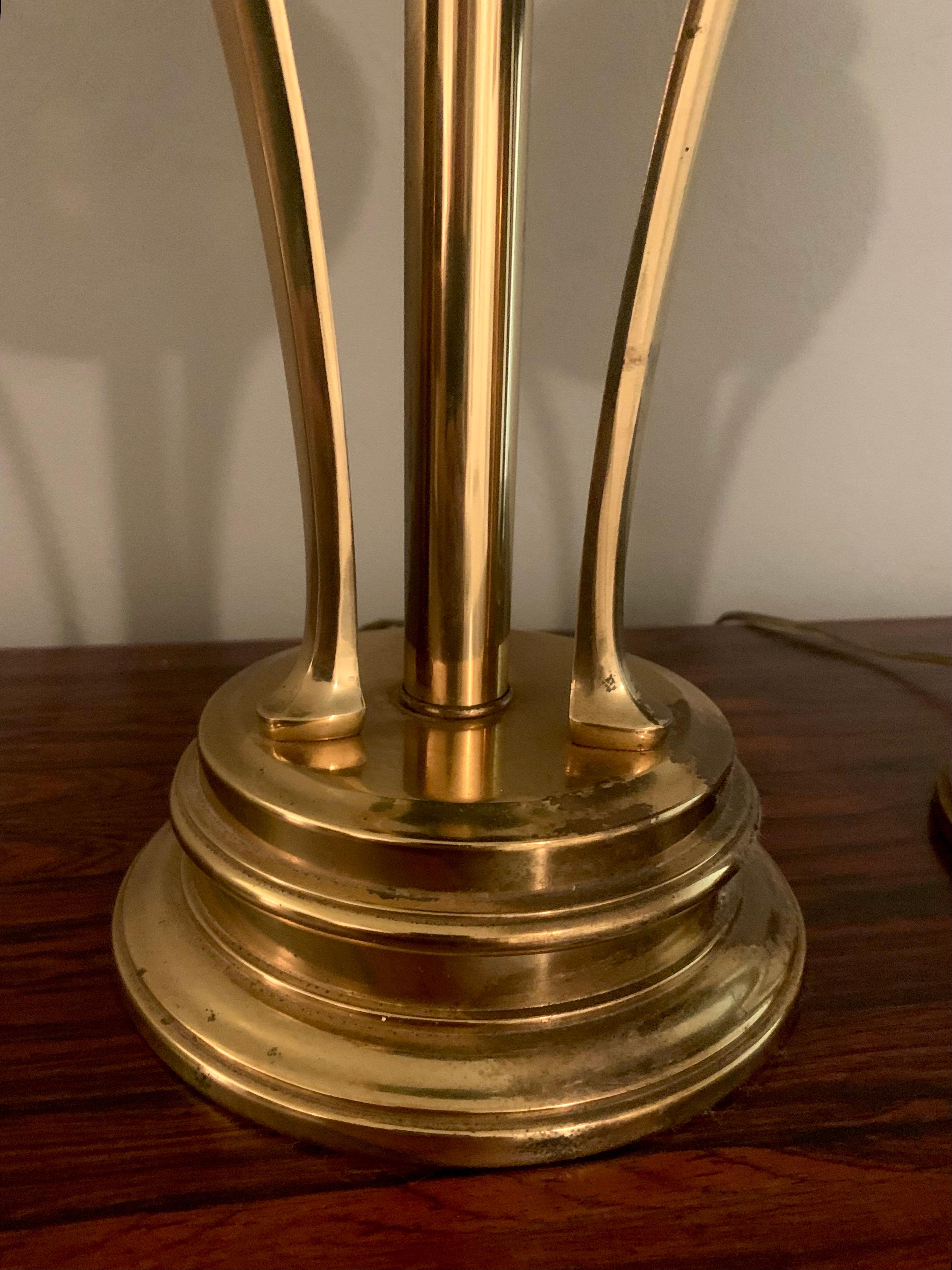 Lampes de table Empire du XXe siècle de style néoclassique en pierre verte et laiton en vente 3