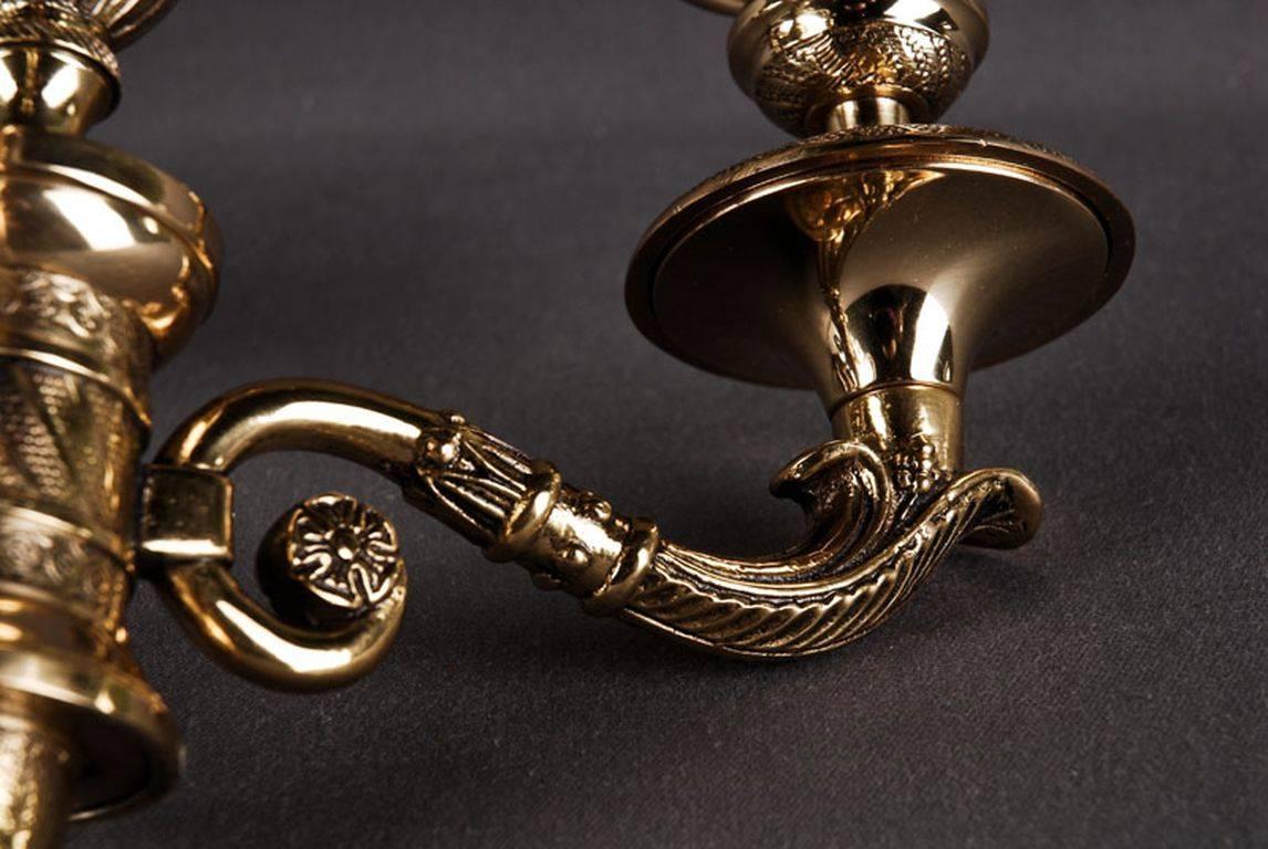 Candelabro a figura fusa in bronzo stile Impero del XX secolo in vendita 2