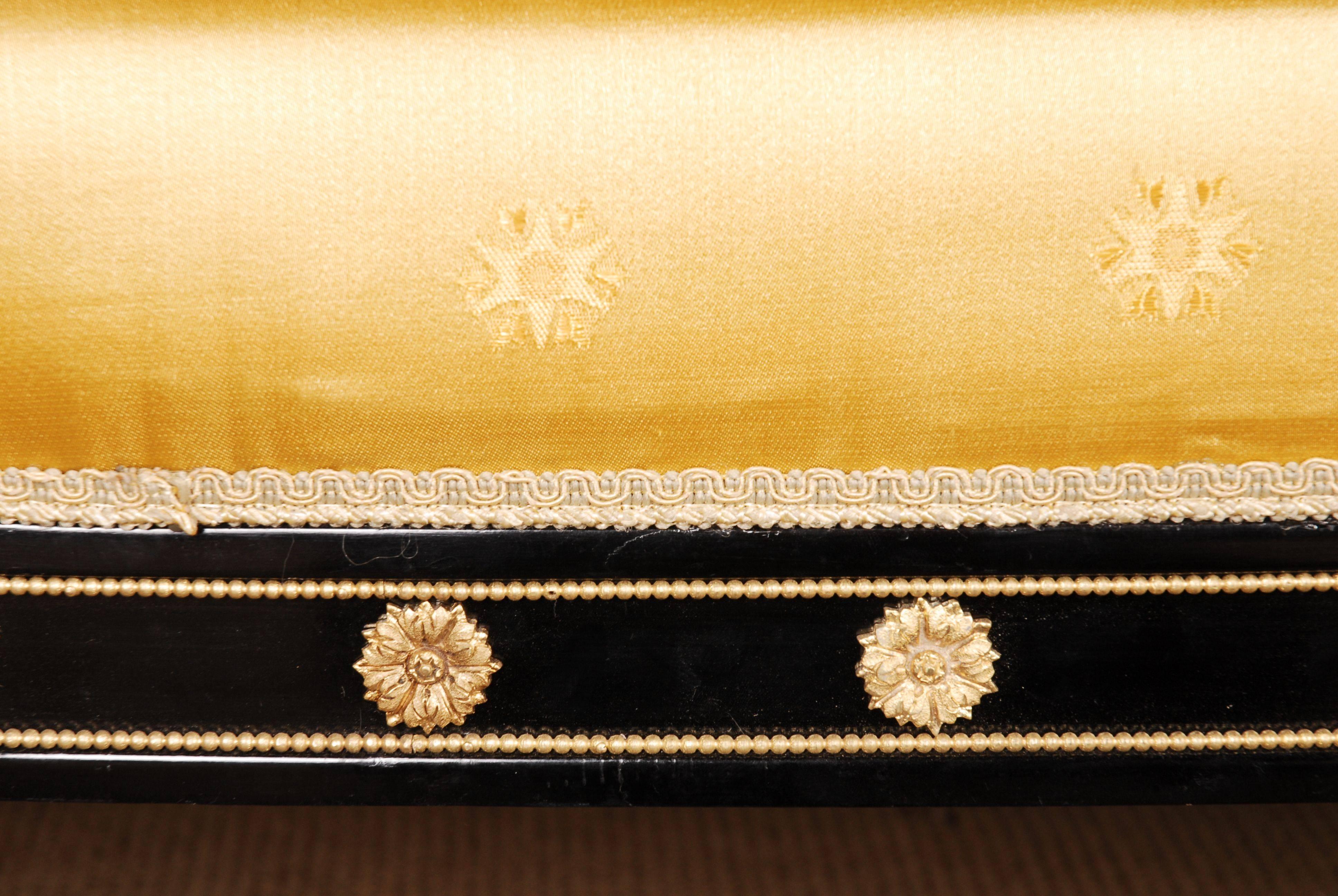 20ième siècle Canapé Kanapee en forme de lion de style Empire du XXe siècle en vente