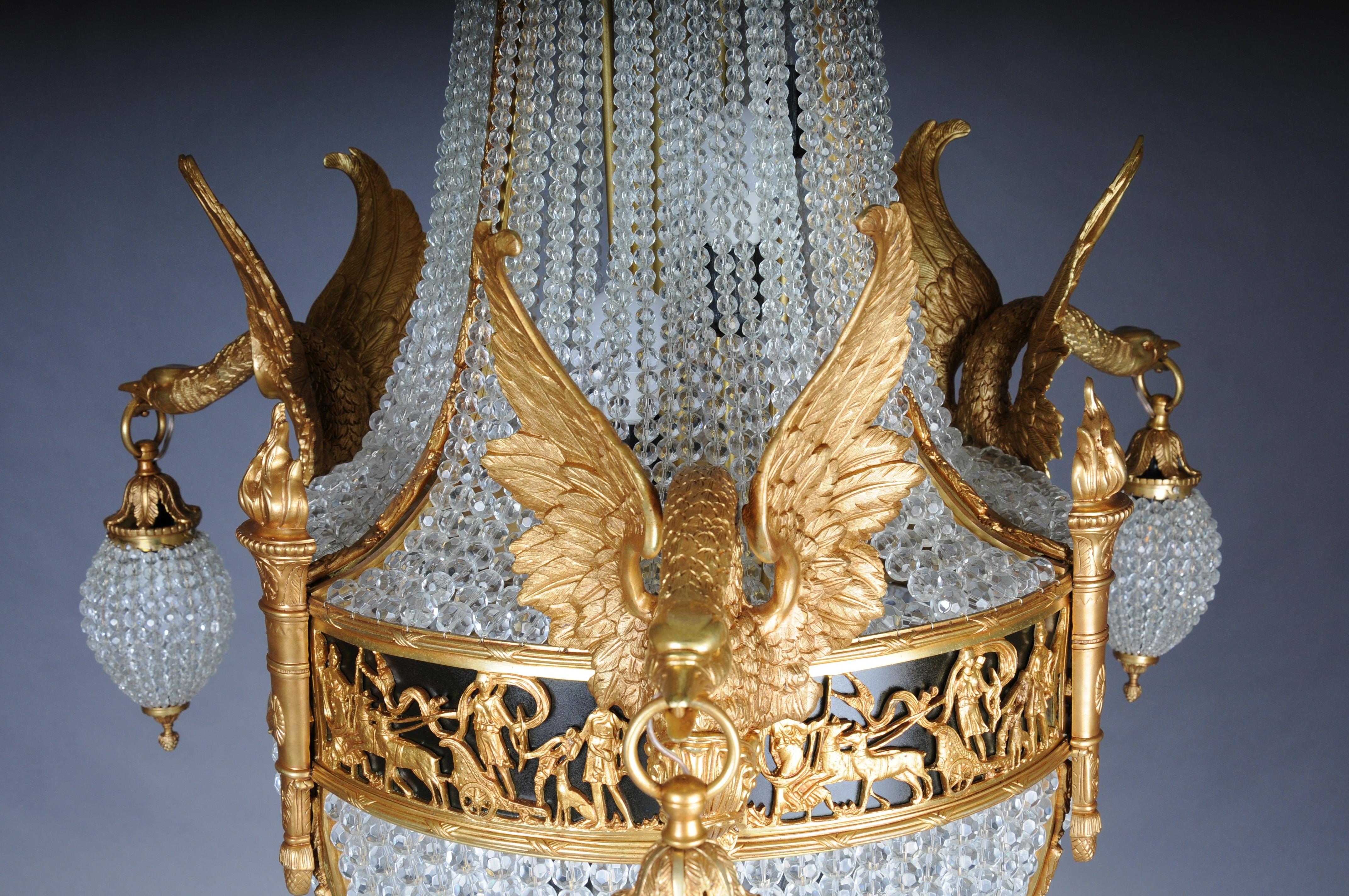 Cisne-velador Imperio del siglo XX, bronce dorado al fuego con cristales de prisma de bola en venta 4