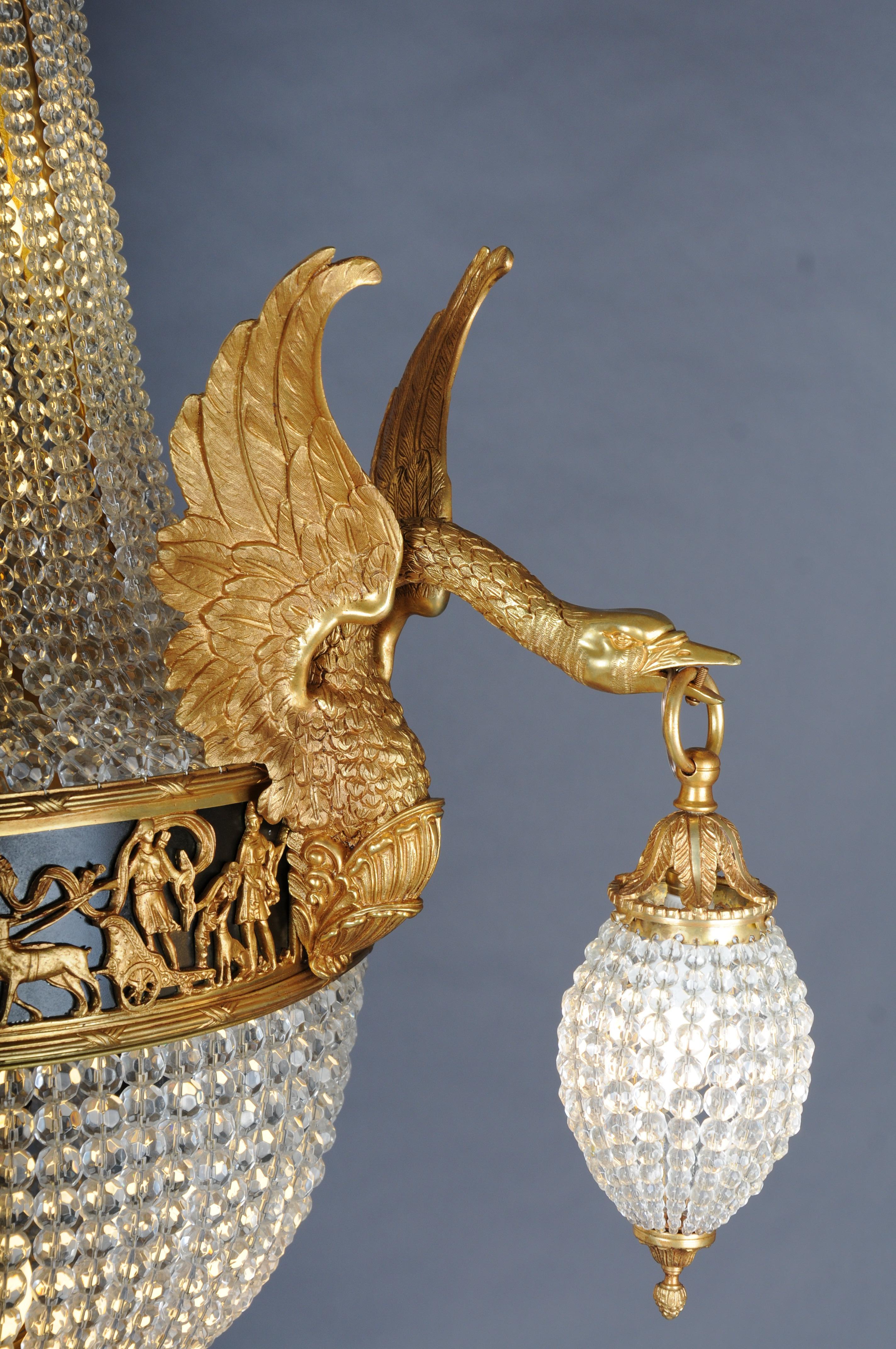 Cisne-velador Imperio del siglo XX, bronce dorado al fuego con cristales de prisma de bola en venta 11