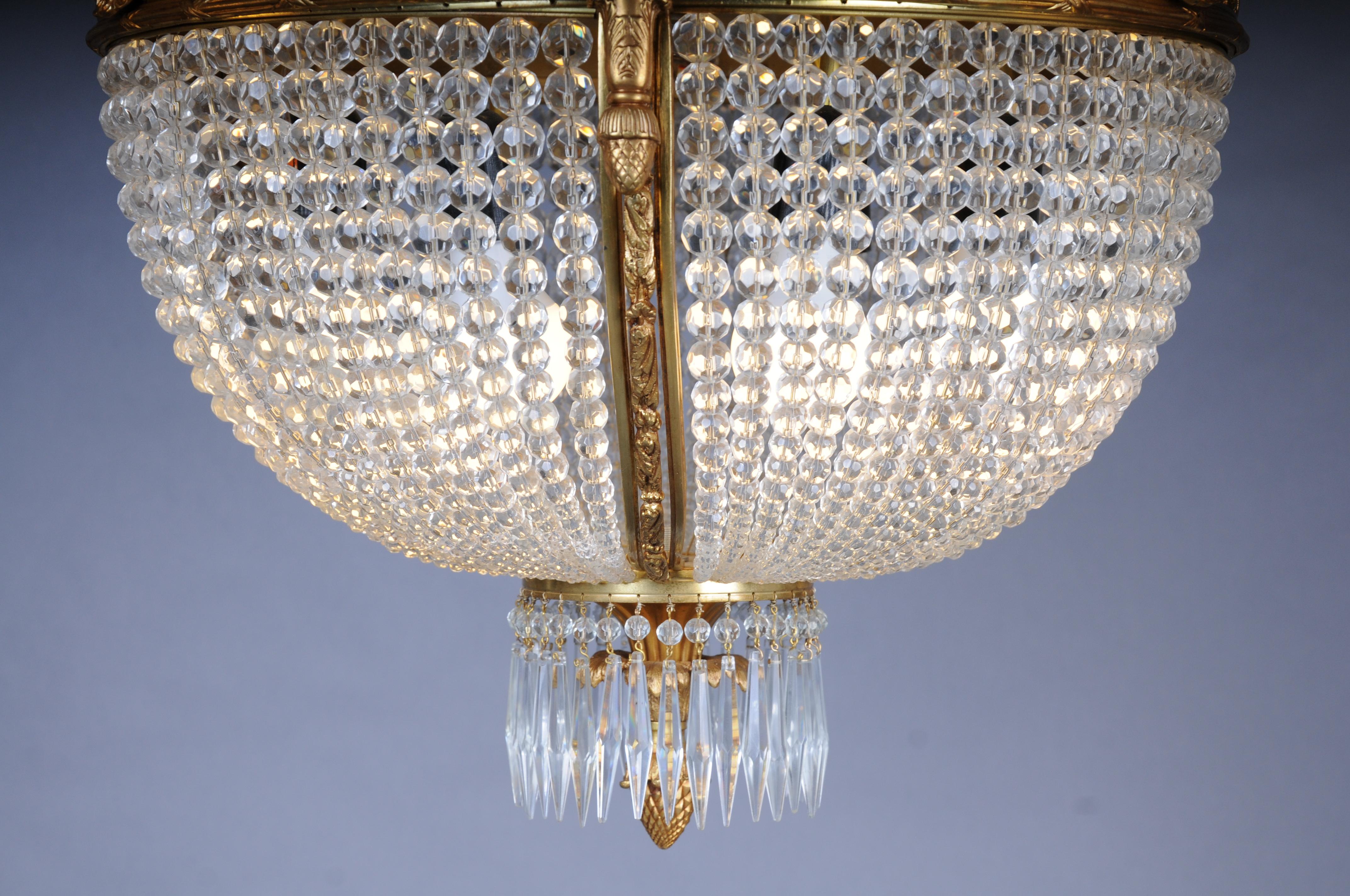 Cisne-velador Imperio del siglo XX, bronce dorado al fuego con cristales de prisma de bola en venta 12