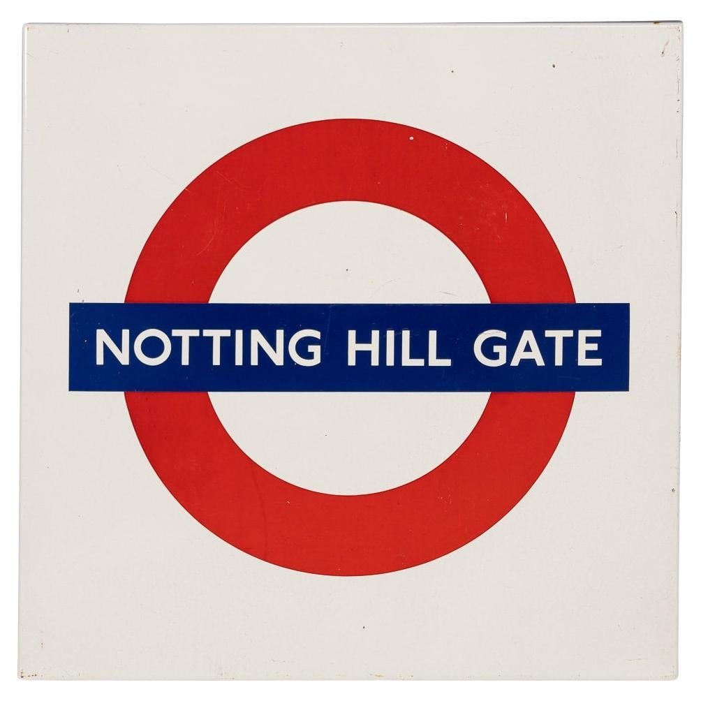 Enamelletes Londoner U-Bahn-Schild Notting Hill Gate Station des 20. Jahrhunderts, ca. 1970