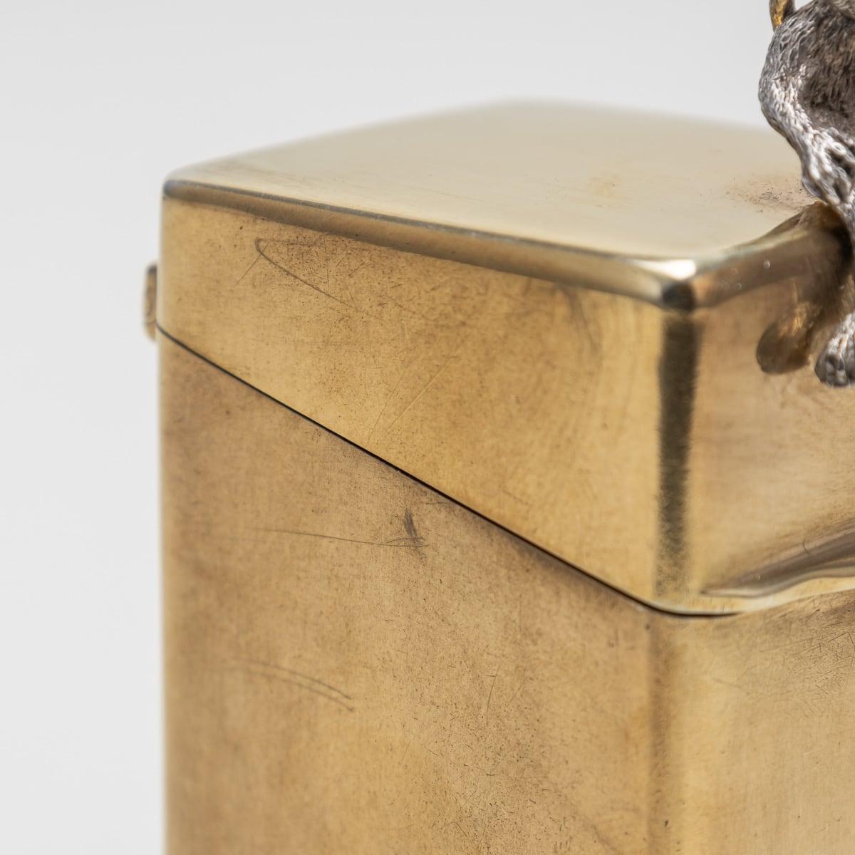 Caja inglesa del siglo XX para frascos de perfume de plata chapada en oro de 22 quilates, William Hornby en venta 6