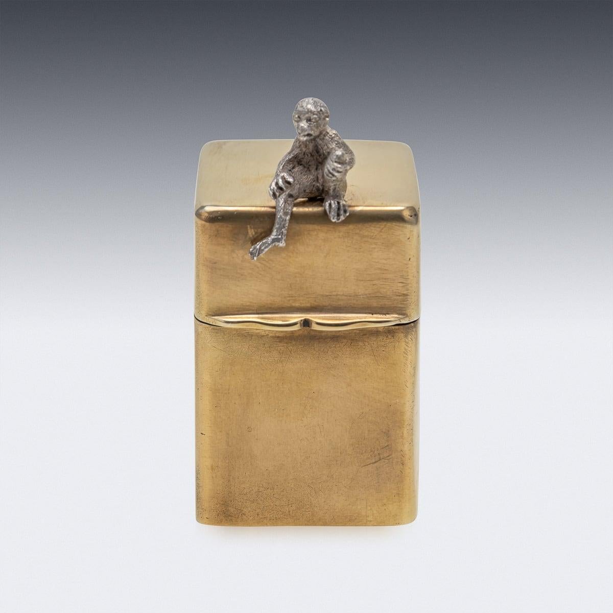 Caja inglesa del siglo XX para frascos de perfume de plata chapada en oro de 22 quilates, William Hornby Otro en venta