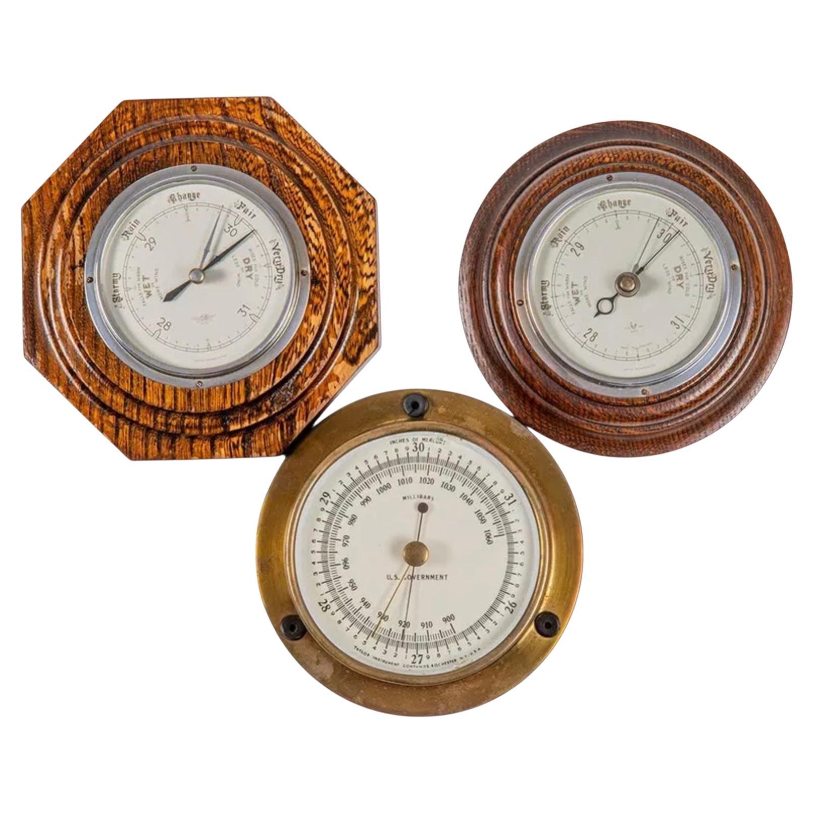 Baromètres de marine en laiton et Oak Oak du 20ème siècle Anglais et Américain Set 3