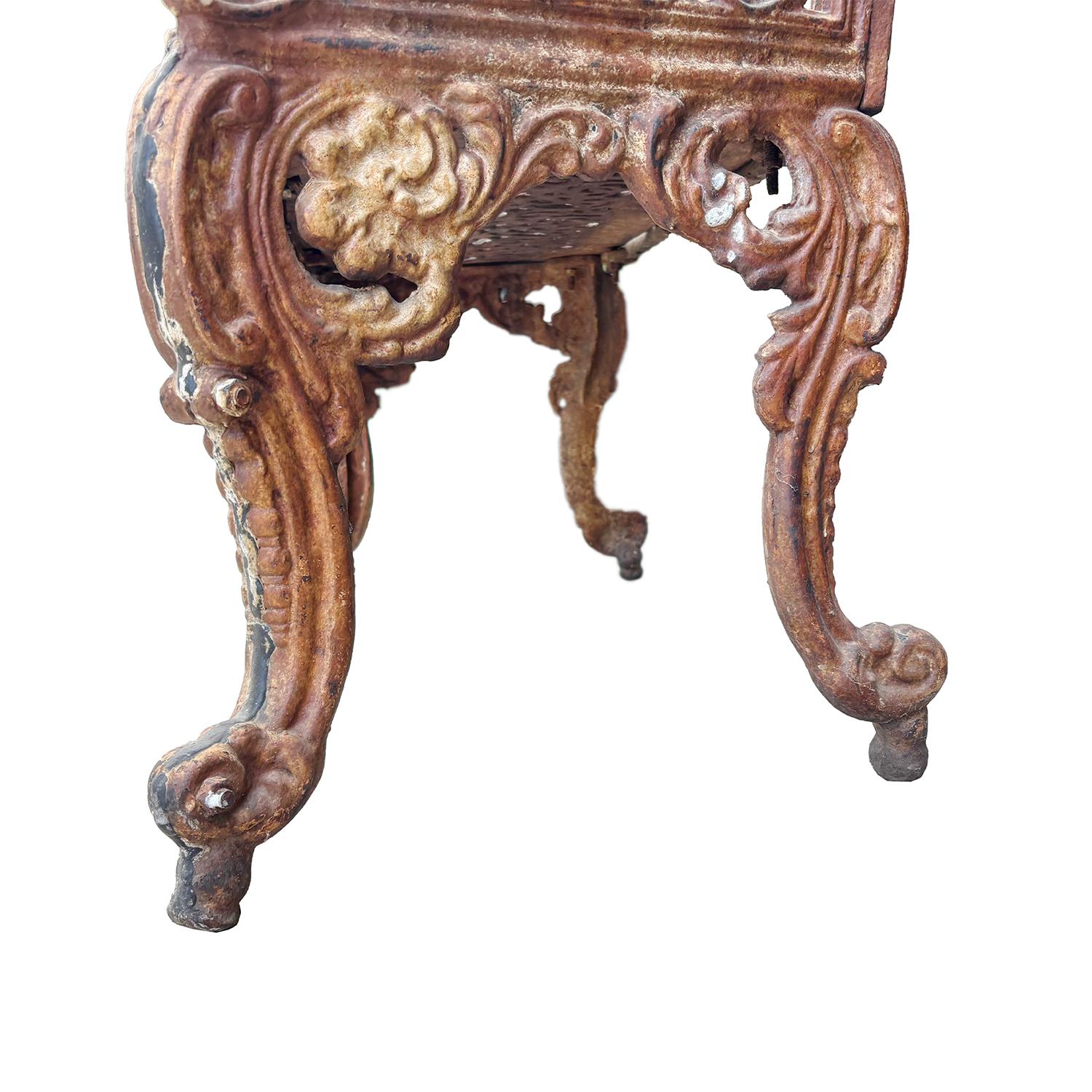 20th Century English Antique Cast Iron Garden Bench Attributed to Carron Foundry For Sale 5