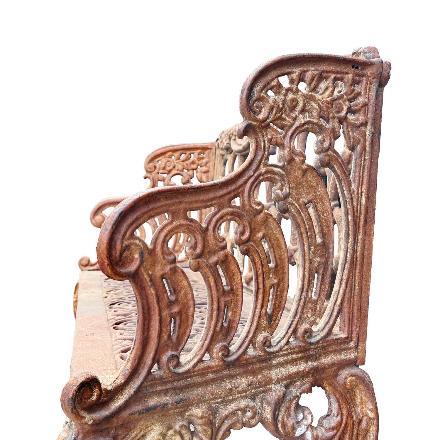 20th Century English Antique Cast Iron Garden Bench Attributed to Carron Foundry For Sale 4