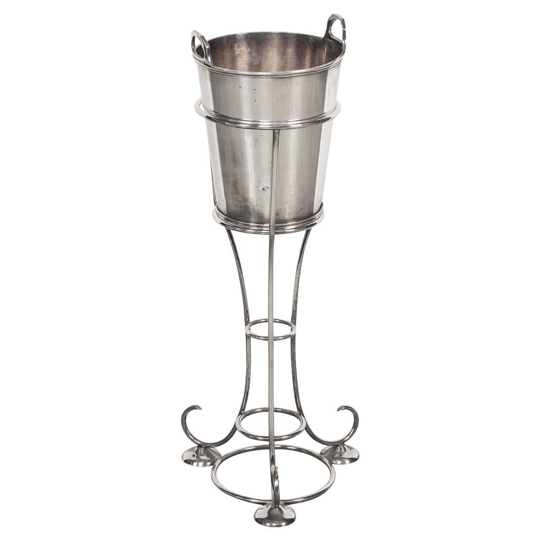Cubitera Art Decó inglesa del siglo XX sobre soporte en venta