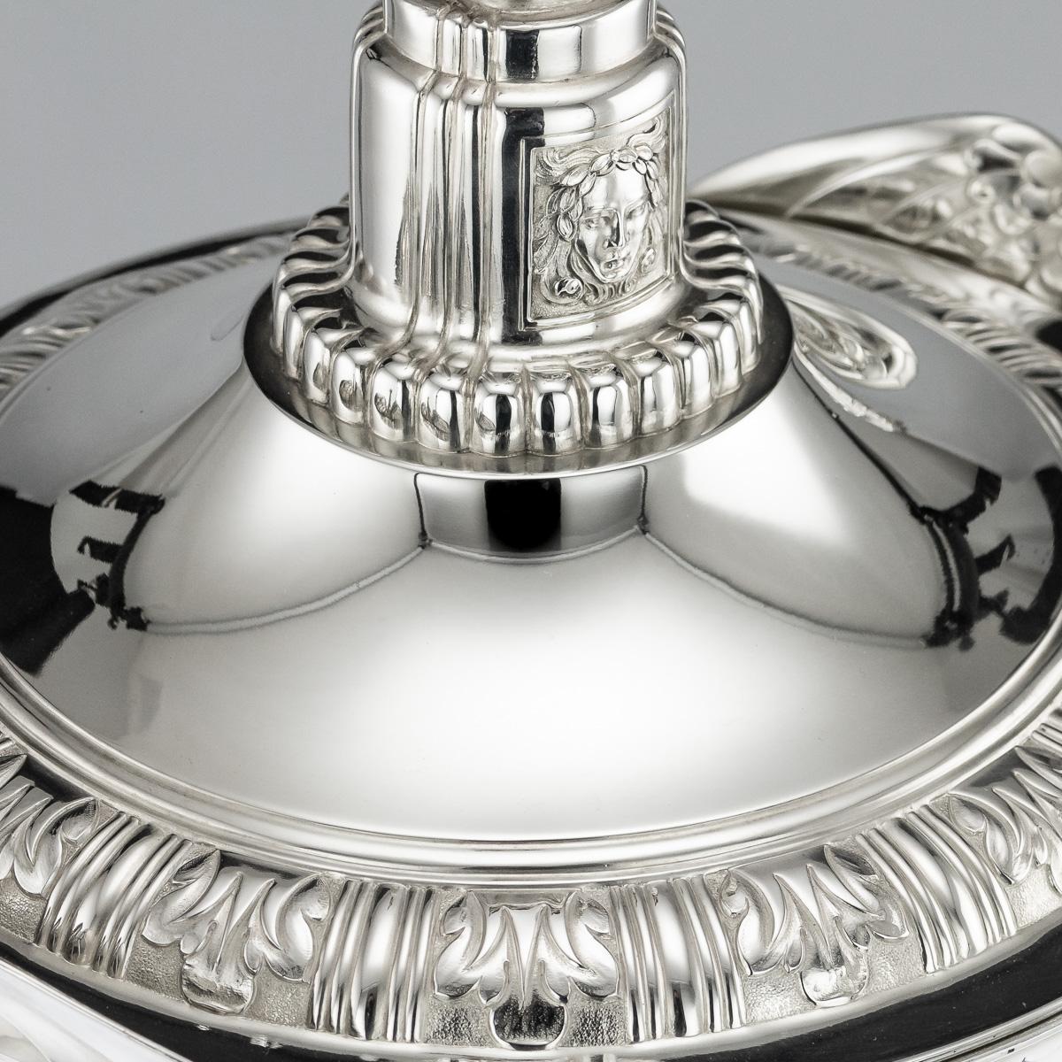 20th Century English Art Deco Large Solid Silver 'H.M The Kings Cup', circa 1932 7