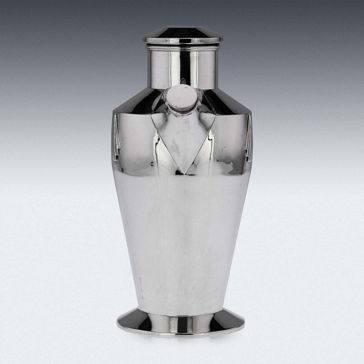 20th Century English Art Deco Solid Silver Cocktail Shaker, Sheffield, c.1946 1
