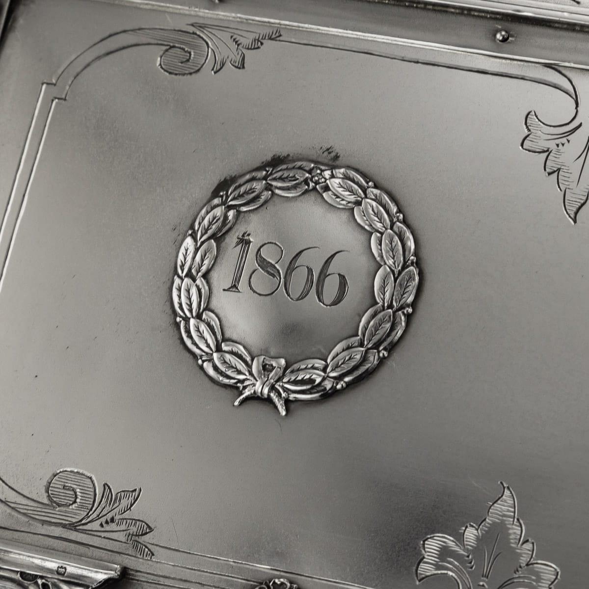 Englische Präsentations-Zigarrenschachtel aus massivem Silber im Art nouveau-Stil des 20. Jahrhunderts, um 1916 im Angebot 10