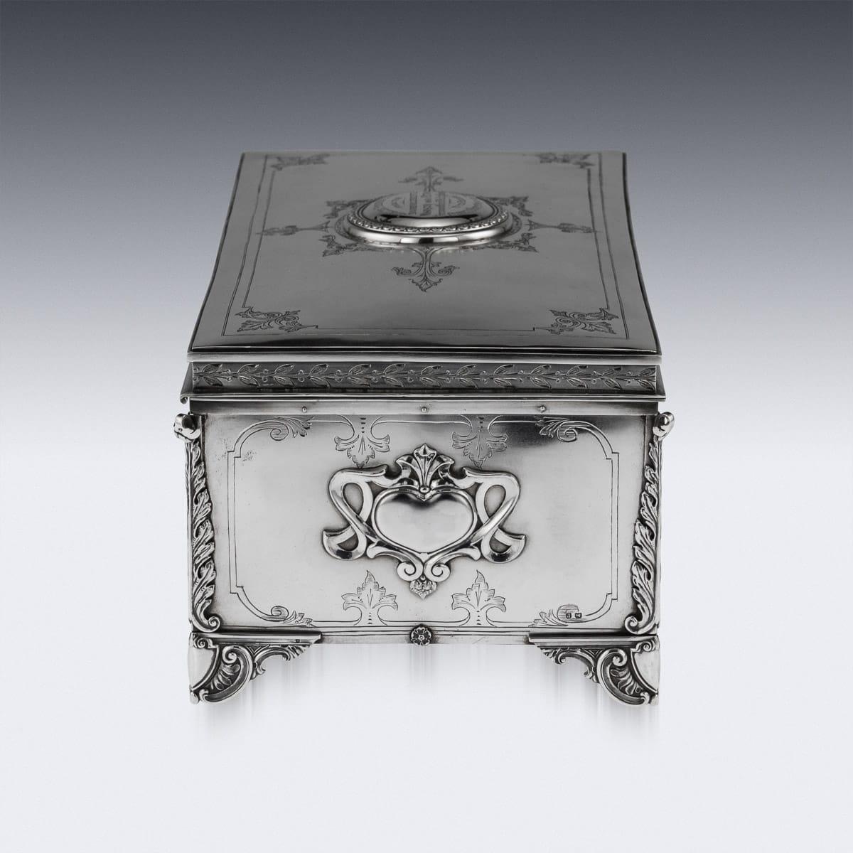 Scatola per sigari in argento massiccio Art Nouveau del XX secolo, circa 1916 in vendita 1