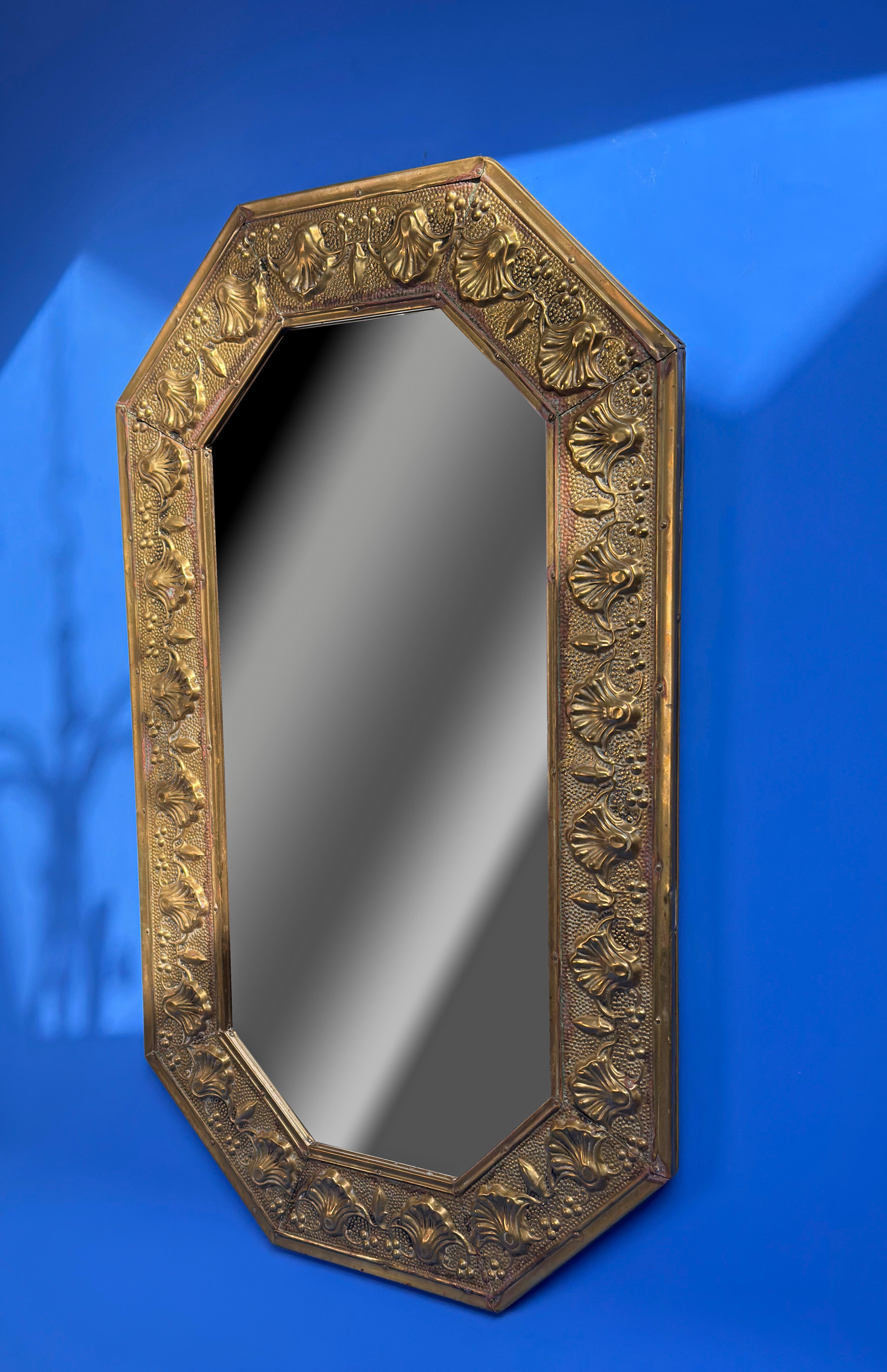 Repoussé Arts and Crafts Wall Mirror in Hammered Brass 'Repousse' - Circa 1910, England  For Sale
