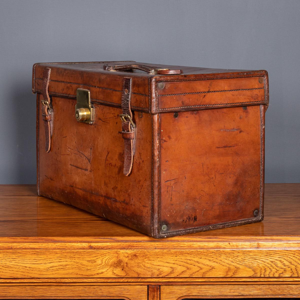 20th Century English Asprey Leather Documents Case, London circa 1910 In Good Condition In Royal Tunbridge Wells, Kent