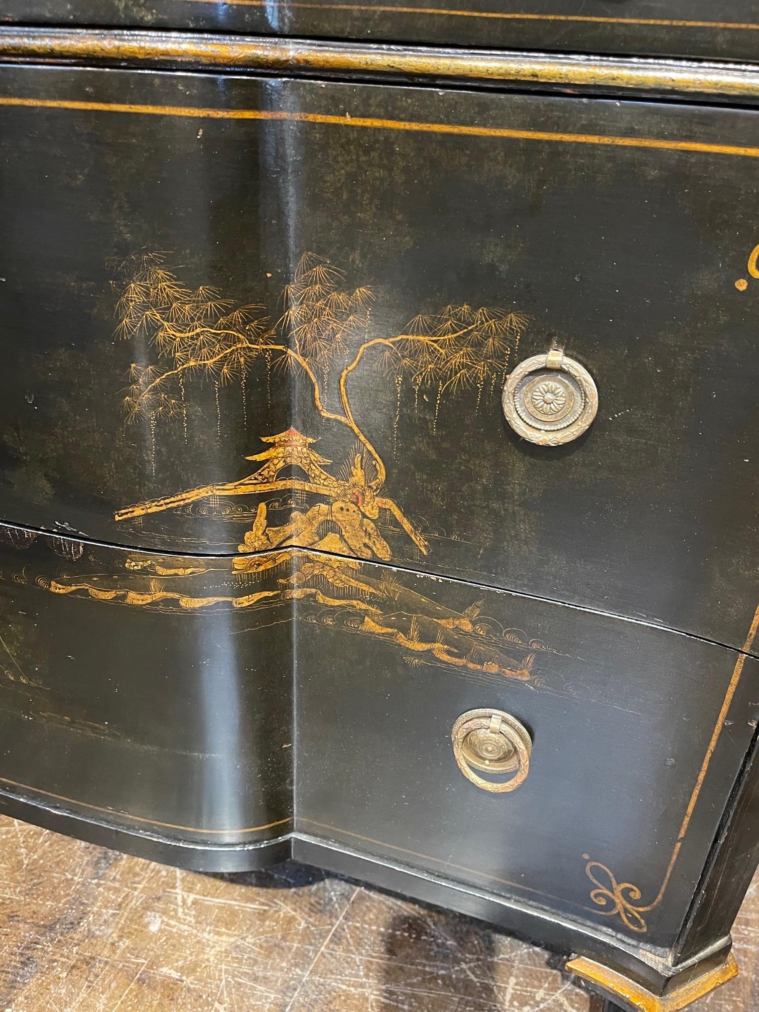 20th Century English Black Lacquered Chinoiserie Commode In Good Condition In Dallas, TX