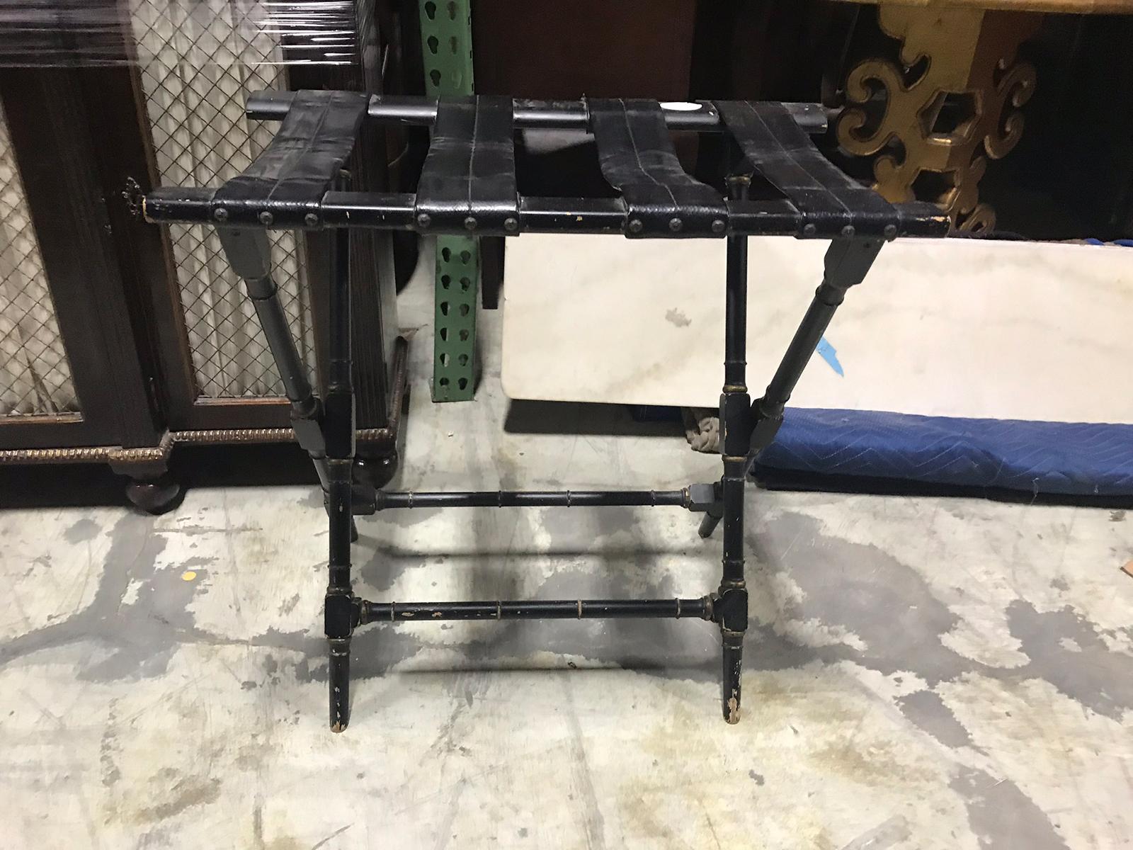 20th century English butler's tray folding stand/luggage rack.