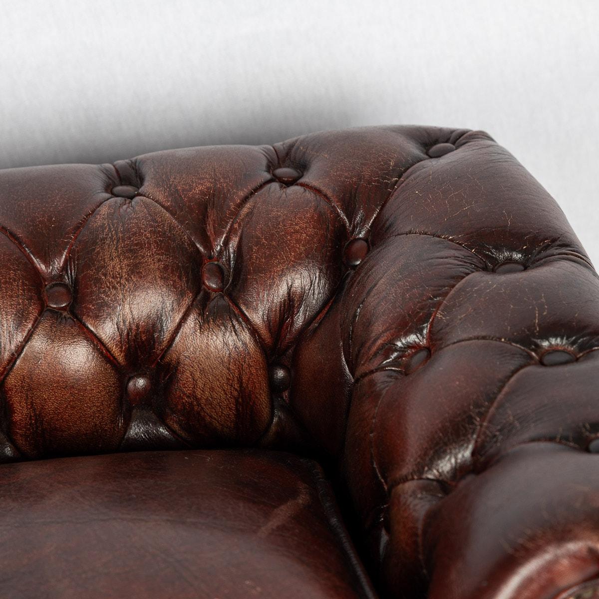 20th Century English Chesterfield Miniature Leather Sofa With Cushion Seats For Sale 9