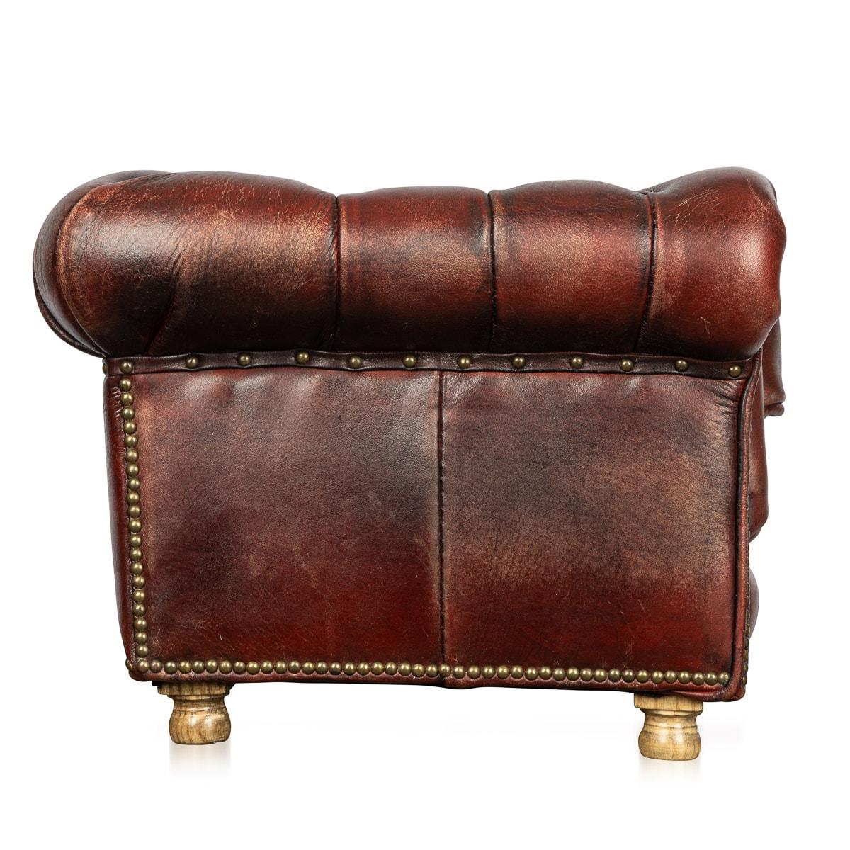 20th Century English Chesterfield Miniature Leather Sofa With Cushion Seats For Sale 2