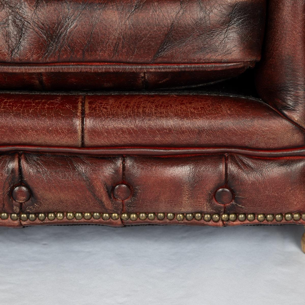 20th Century English Chesterfield Miniature Leather Sofa With Cushion Seats For Sale 4