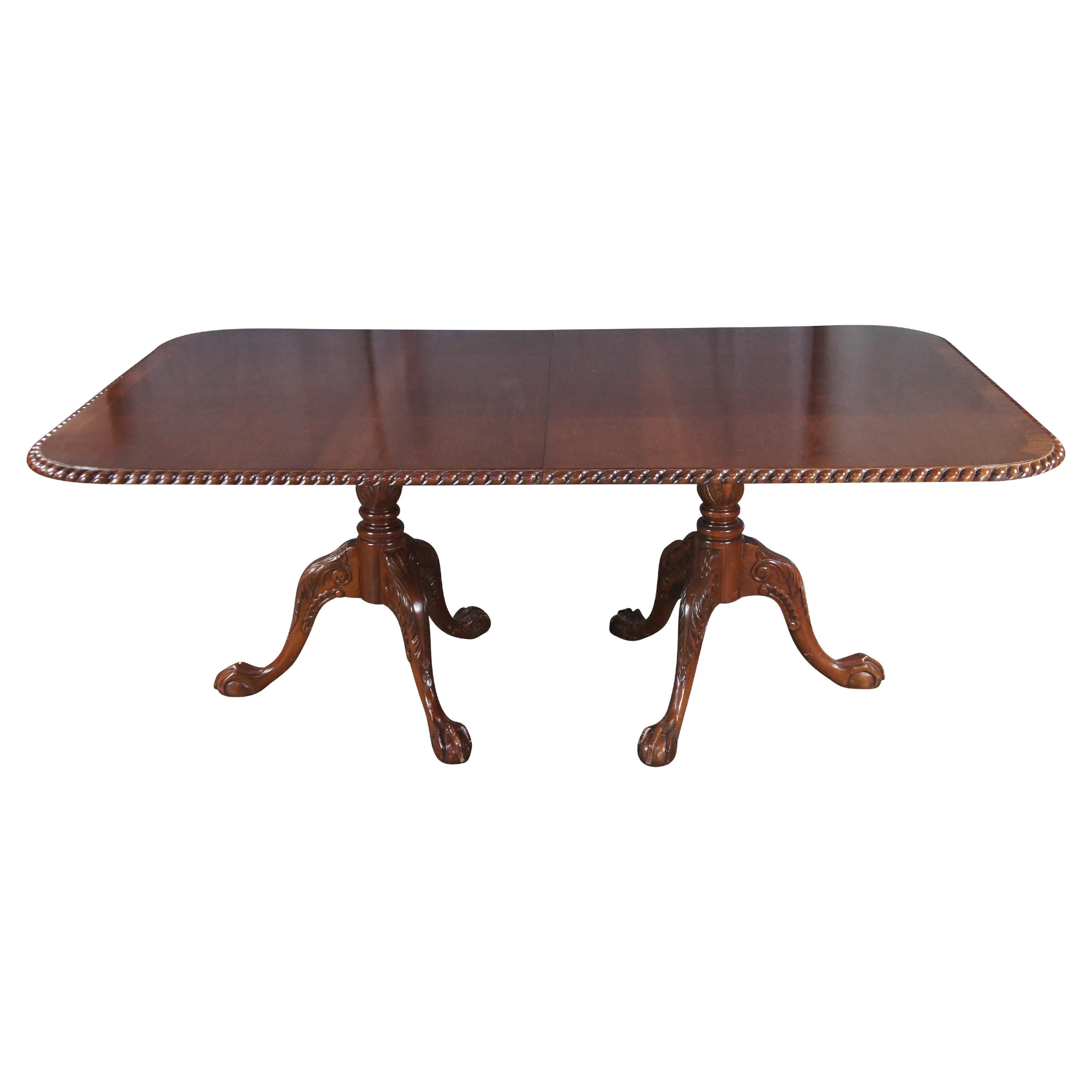 20th Century English Chippendale Style Carved Mahogany Dining Table Ball
Claw