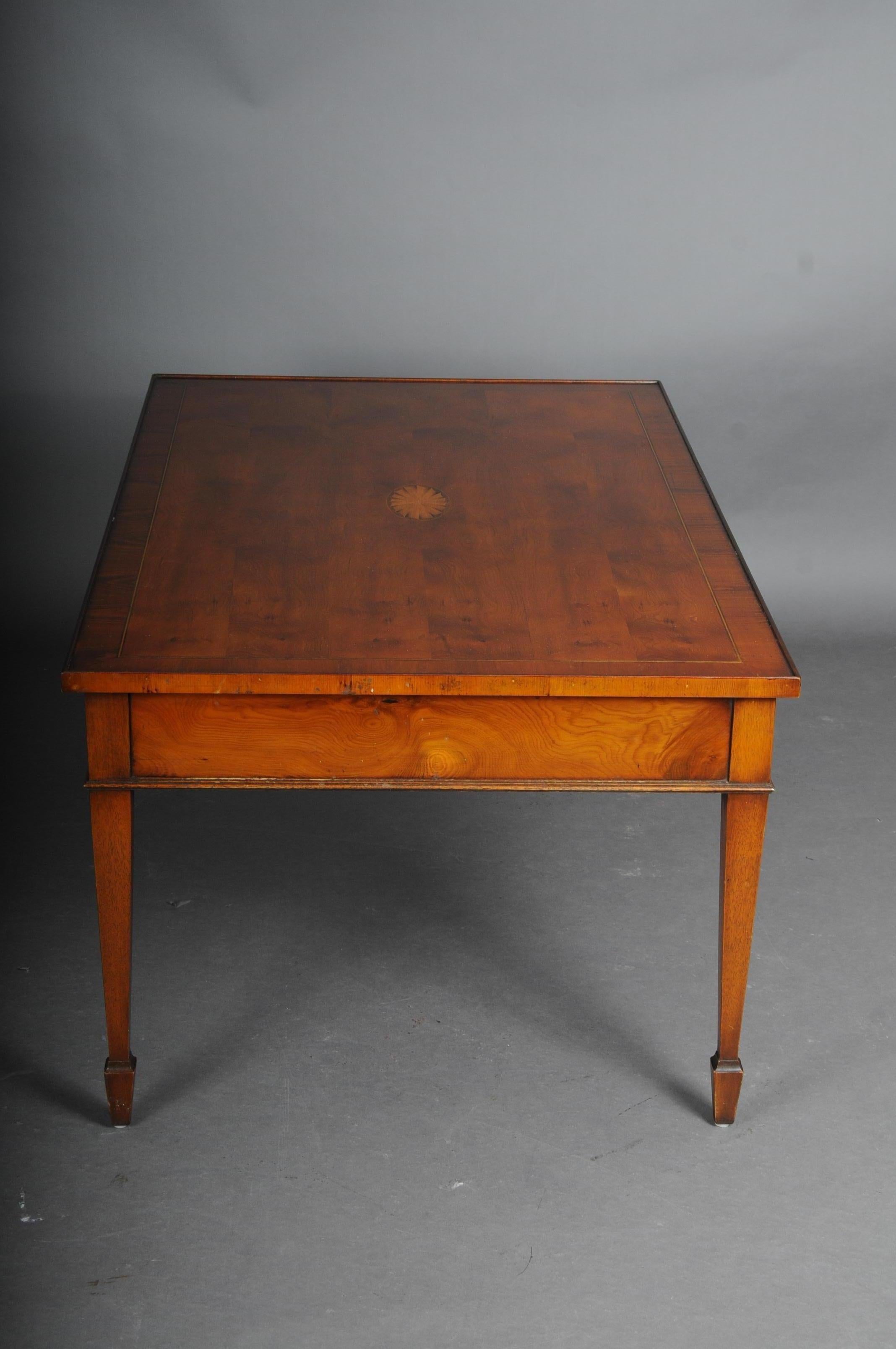 20th Century English Coffee Table / Couch Table, Yew For Sale 4