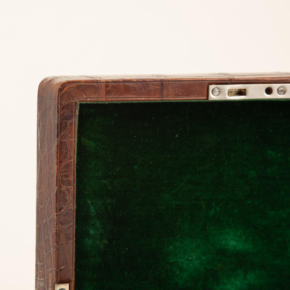 20th Century English Crocodile Travel Jewellery Case, c.1910 8